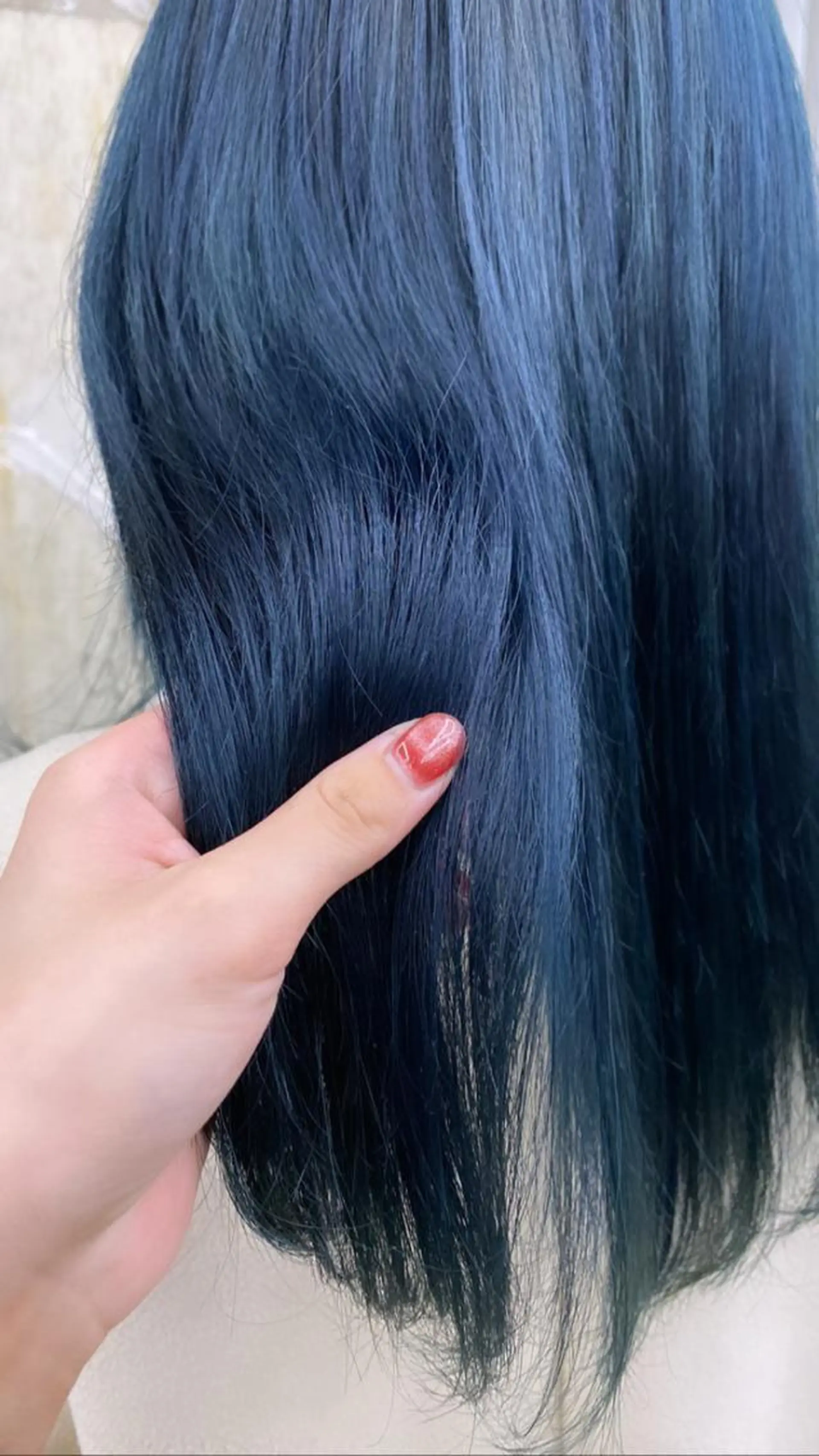 カラー ブルーカラー kvell by urban.所属・KVELL ユナのヘアスタイル