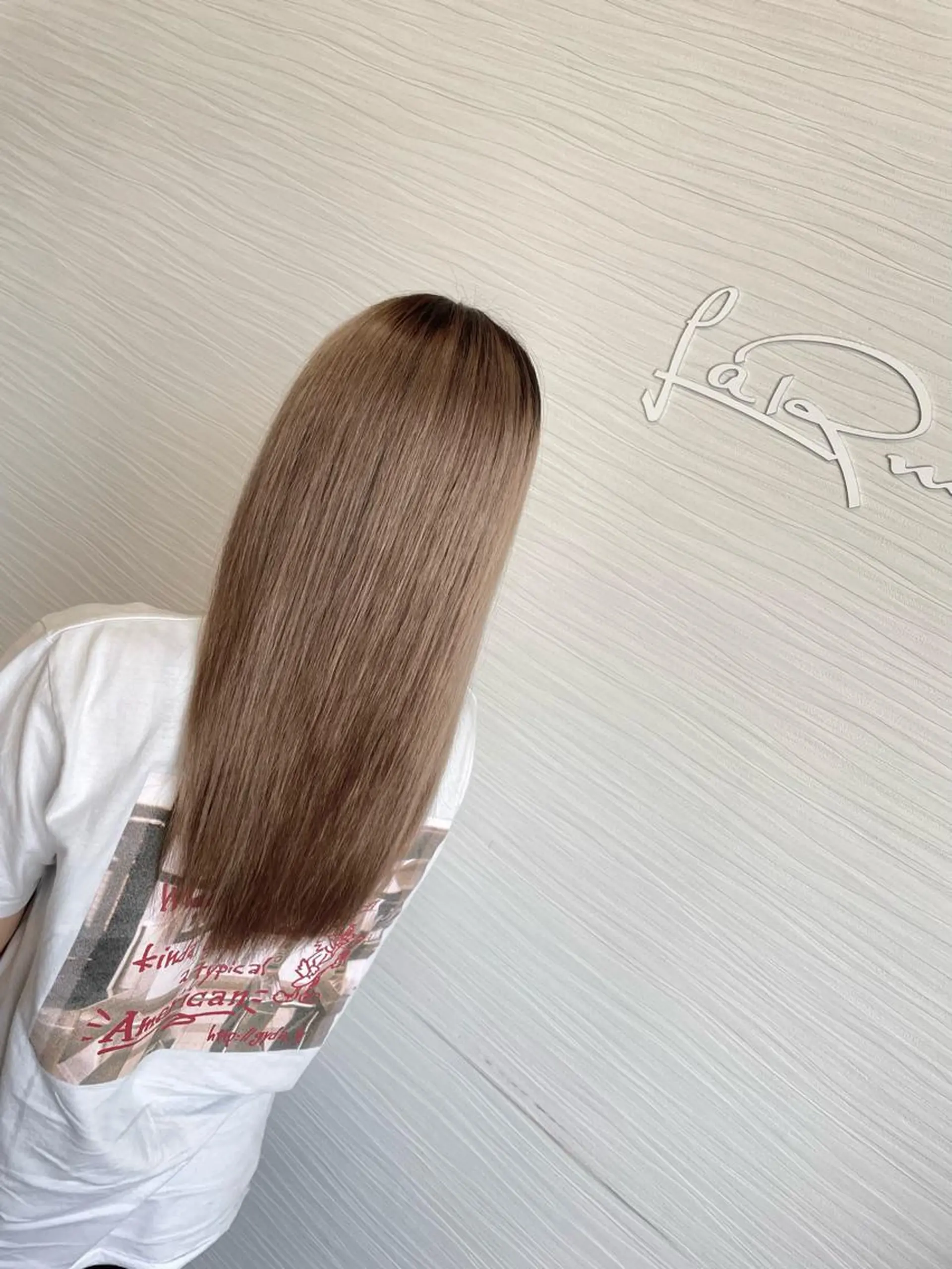 ロング カラー ブリーチ 縮毛矯正 トリートメント LaRmE Ayumi.のヘアスタイル