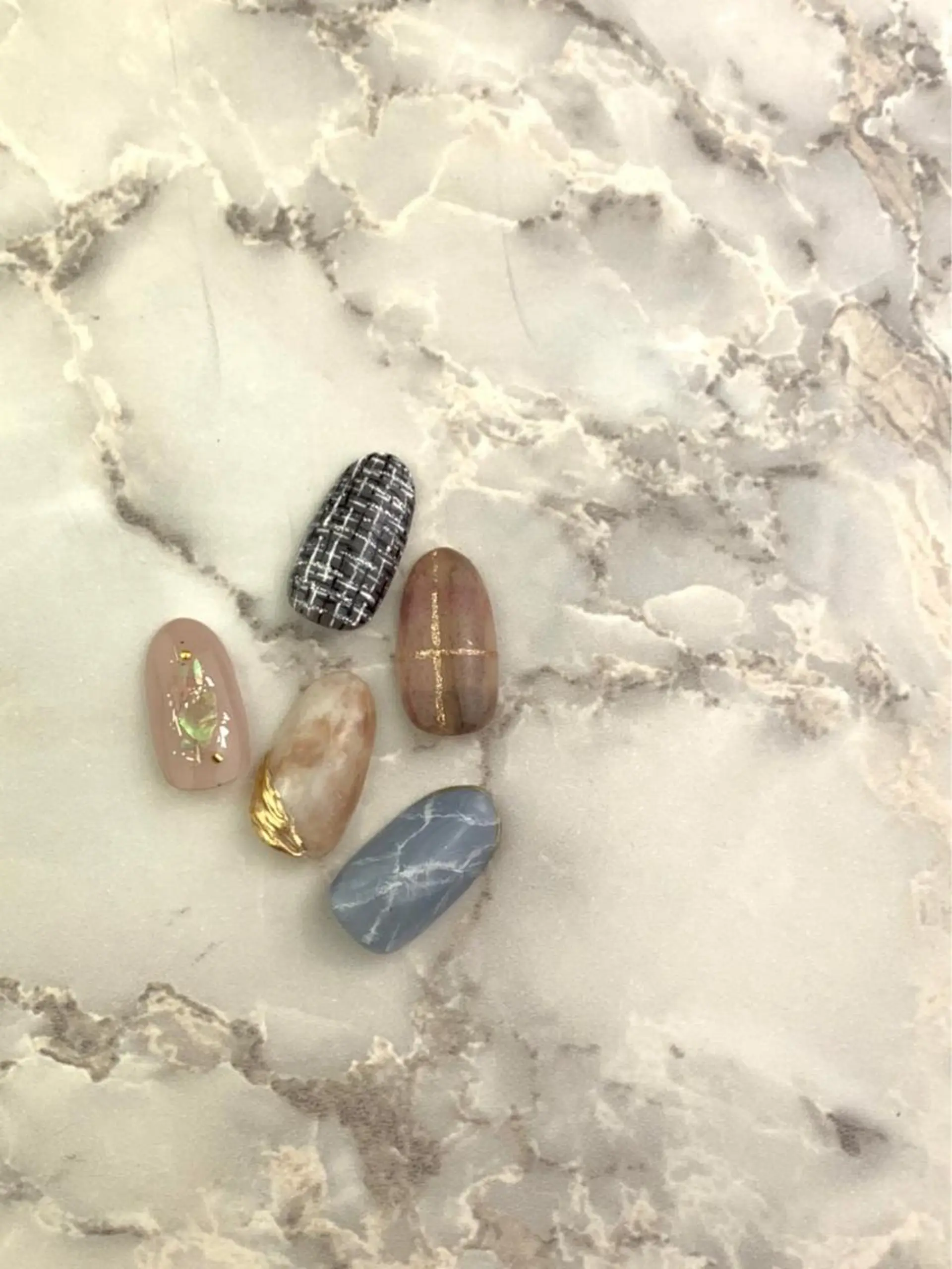 ネイル Ayumi nail＆eyelash所属・Ayuminail& eyelash.内藤のネイルデザイン