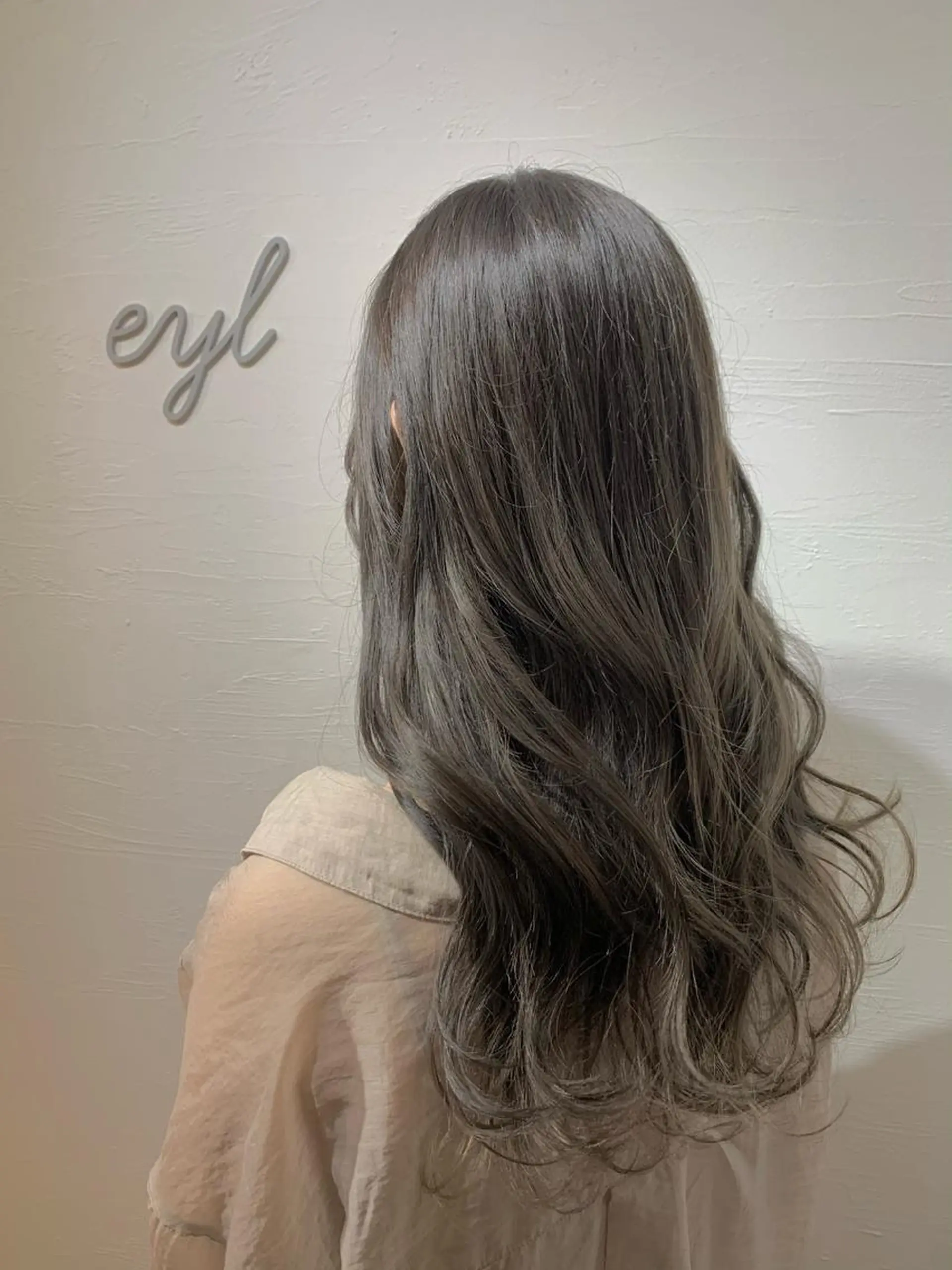 ロング カラー アディクシーカラー アッシュ 透明感カラー グレージュ イルミナカラー カット ヘアカラー トリートメント eyl〜エイル〜所属・💎赤み消しカラー 特化型デザイナー💎のヘアスタイル