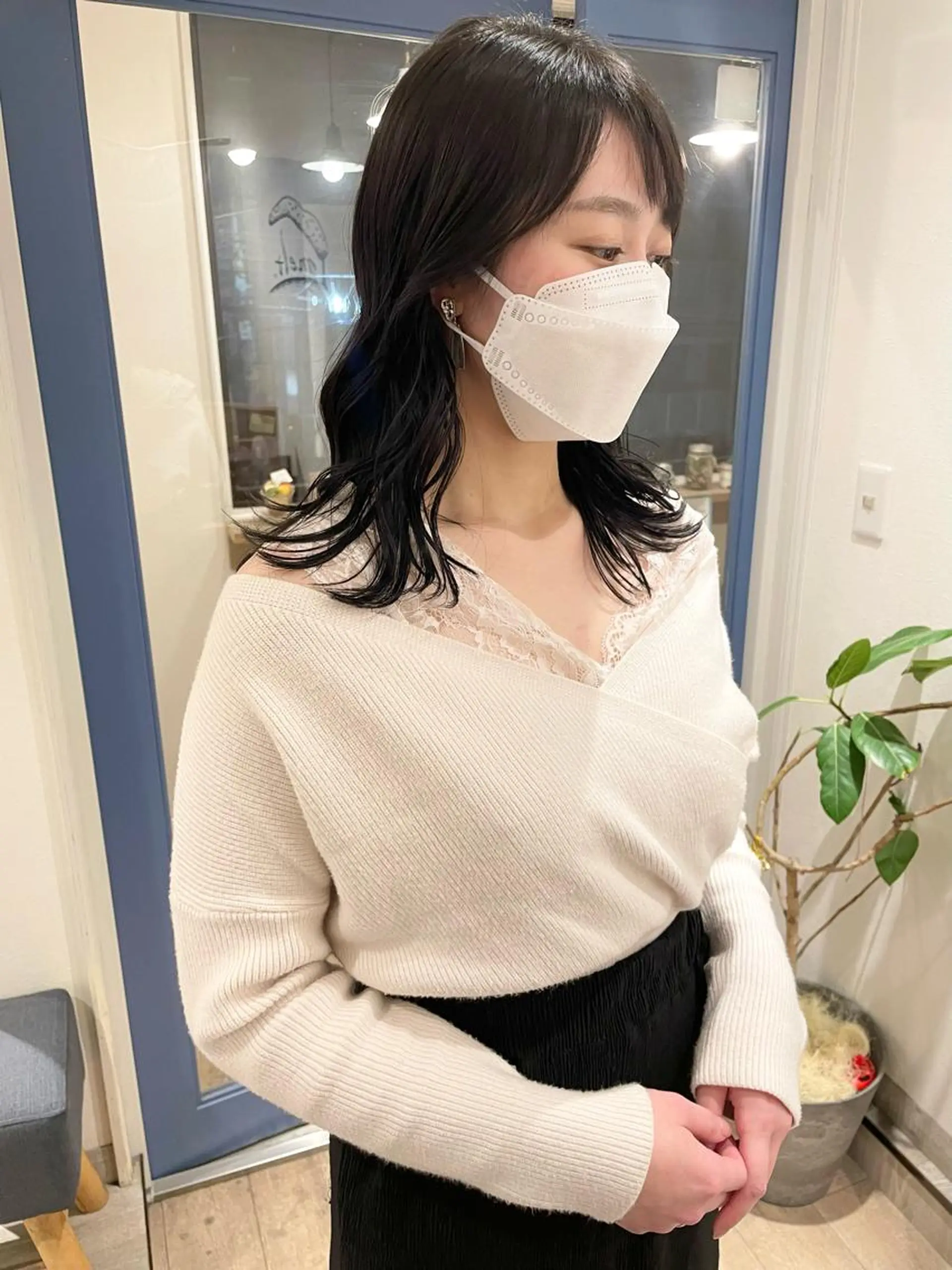 セミロング カラー ベージュカラー ブリーチ 透明感カラー グレージュ ラベンダーカラー 🩰オリーブ/ ベージュ松本咲花🩰のヘアスタイル