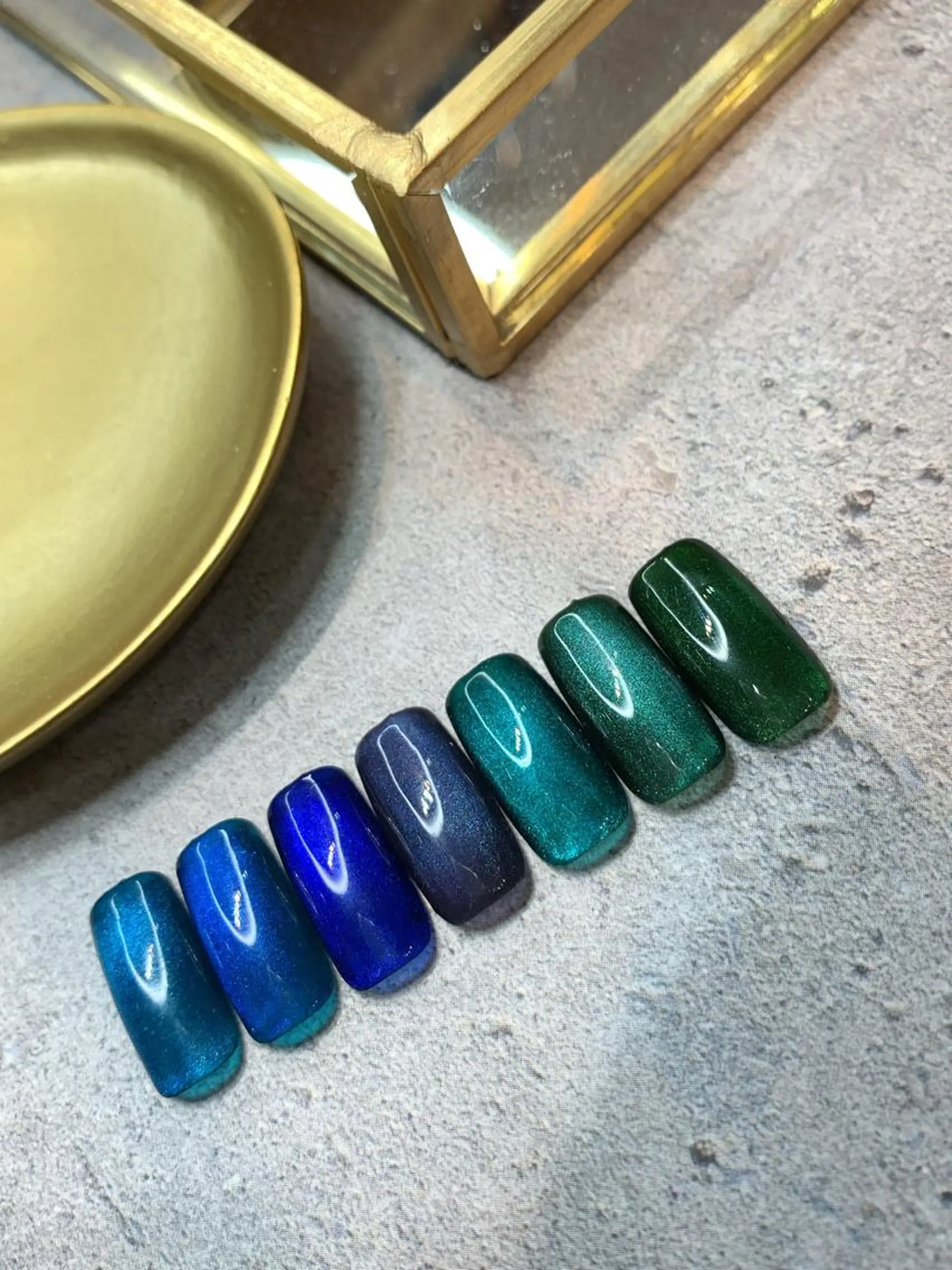 ネイル マグネットネイル ハンドネイル glow_ nailのネイルデザイン