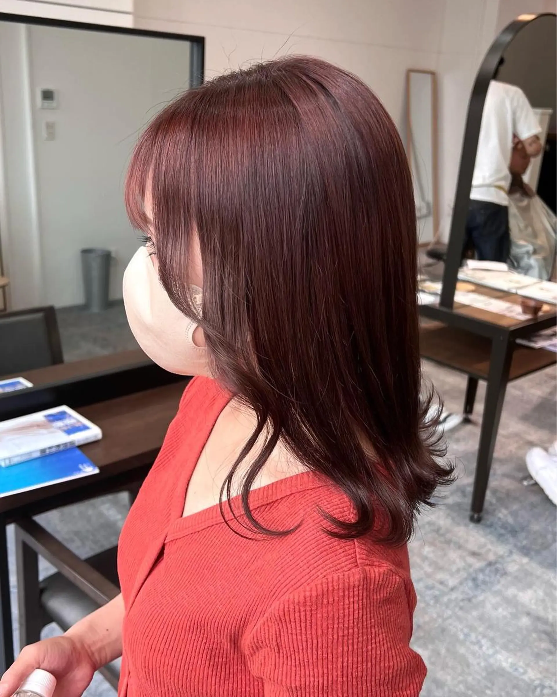ロング カラー 🌈re-room EIKI🇰🇷のヘアスタイル