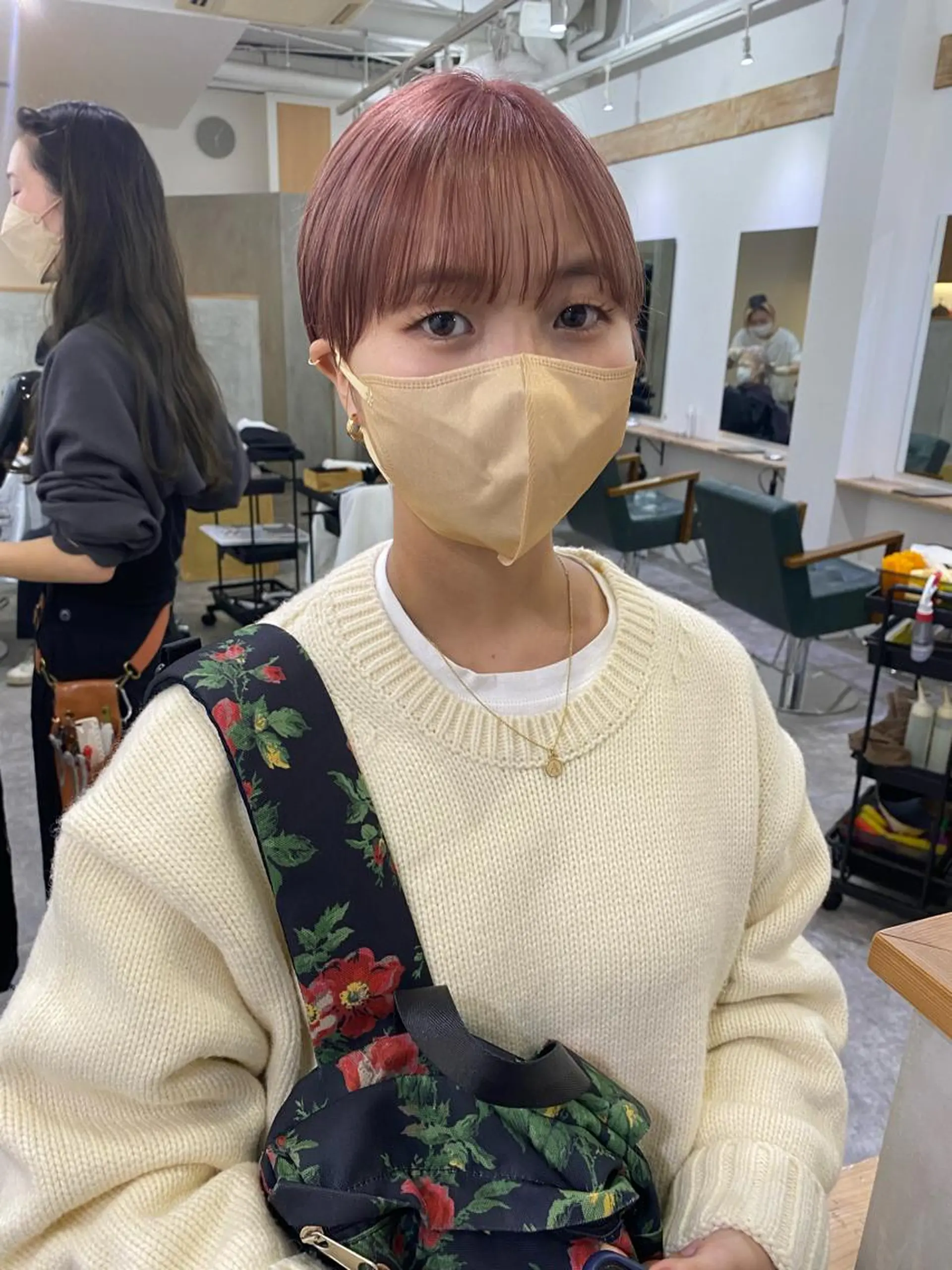 ショート カラー ベージュカラー ピンクカラー ピンクベージュ ショートヘア カット ヘアカラー トリートメント 森貴裕/ベージュ/ パーマ/オリーブのヘアスタイル