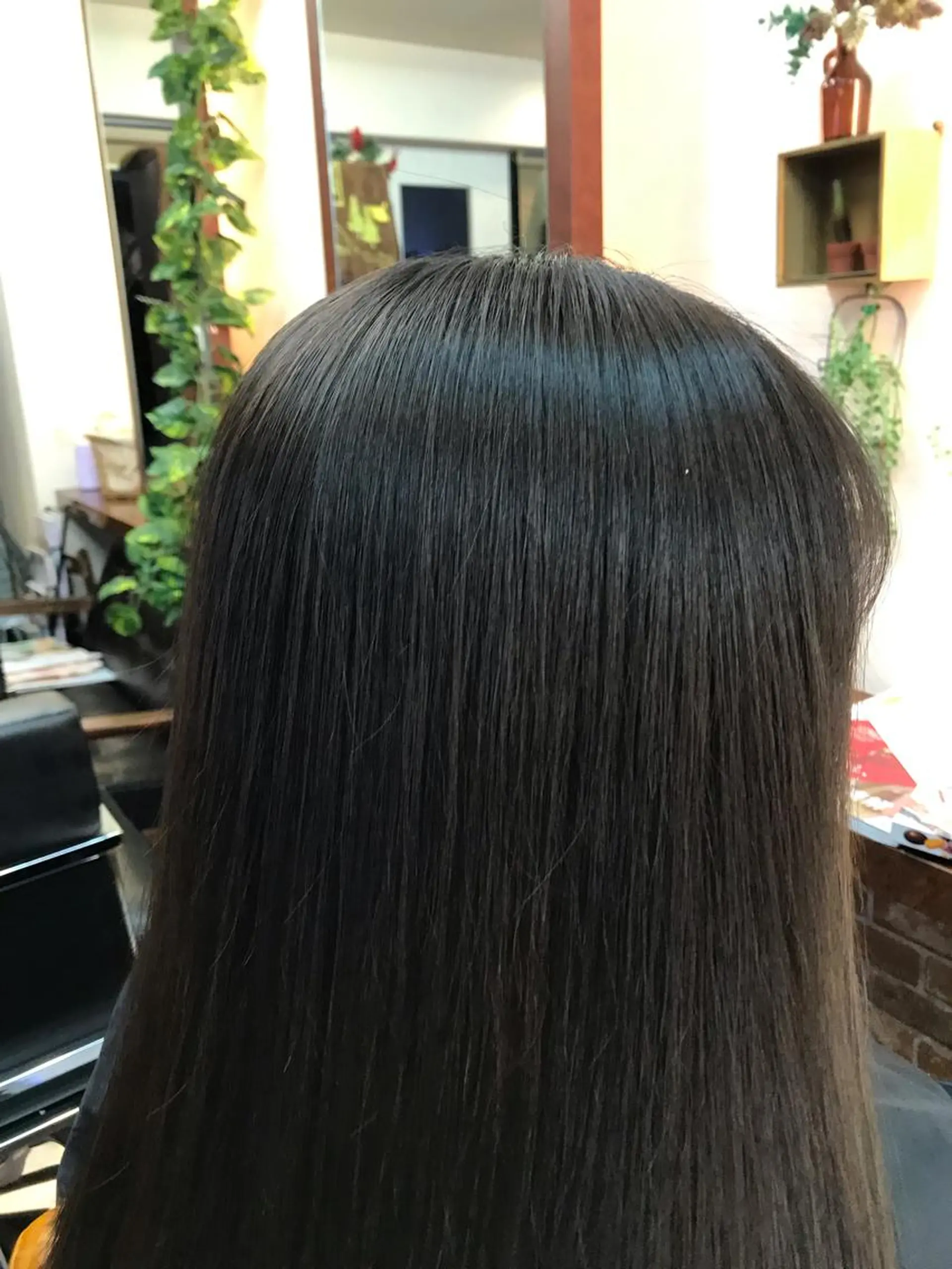 セミロング パーマ 桧山 真のヘアスタイル