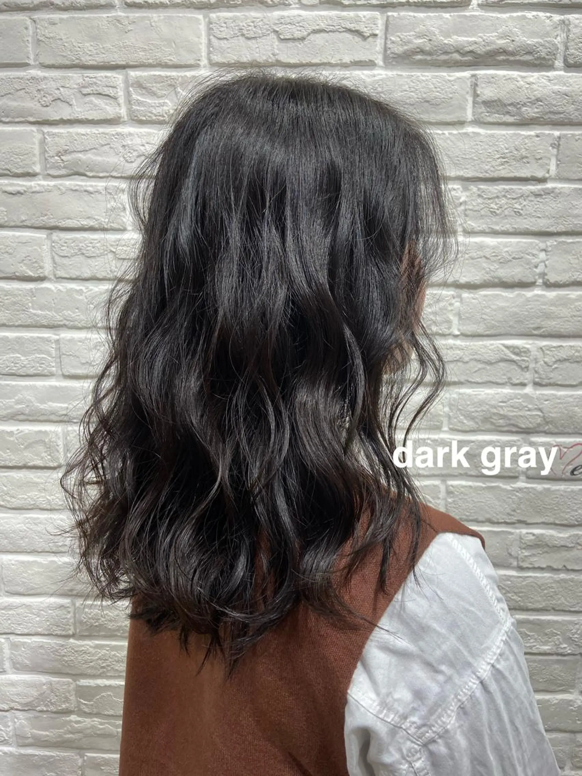 ロング カラー merc.🌿💚 八幡真衣のヘアスタイル