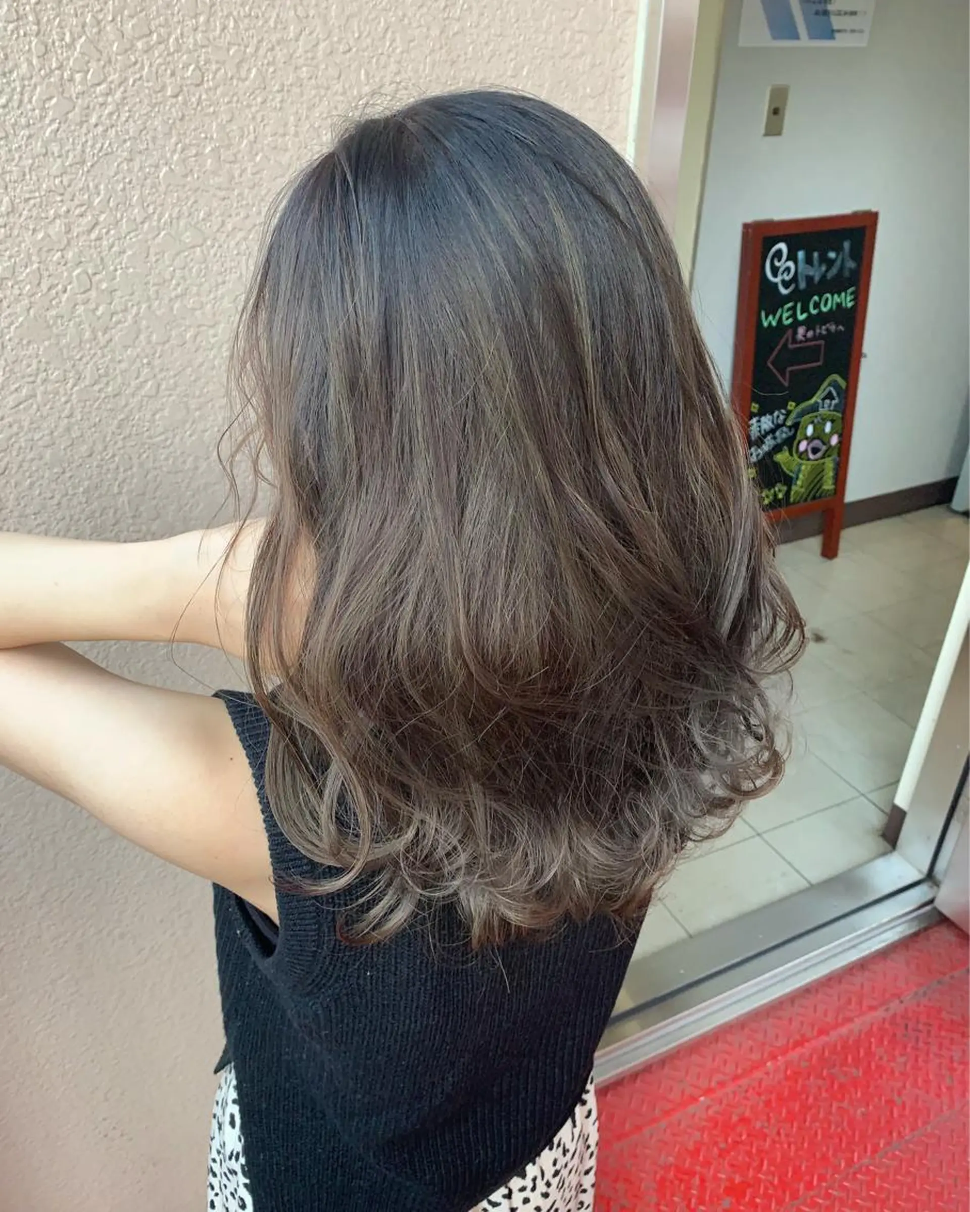 ミディアム 淡色ふんわりhair 新宿satomiのヘアスタイル