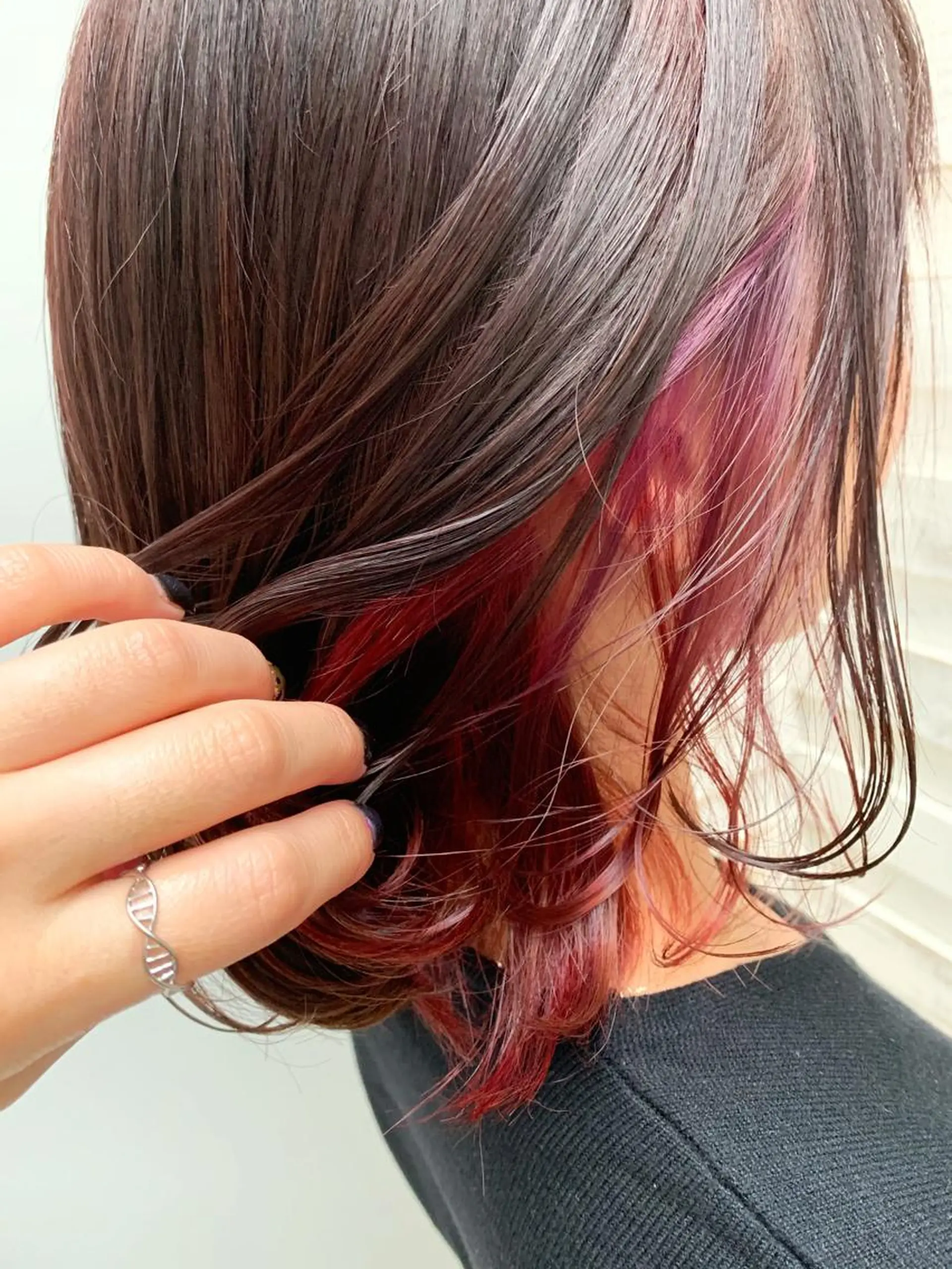 ミディアム カラー ヘアアレンジ イルミナカラー インナーカラー ピンクカラー 髪質改善 小顔カット 指名支持率NO.1 スタイリストのヘアスタイル