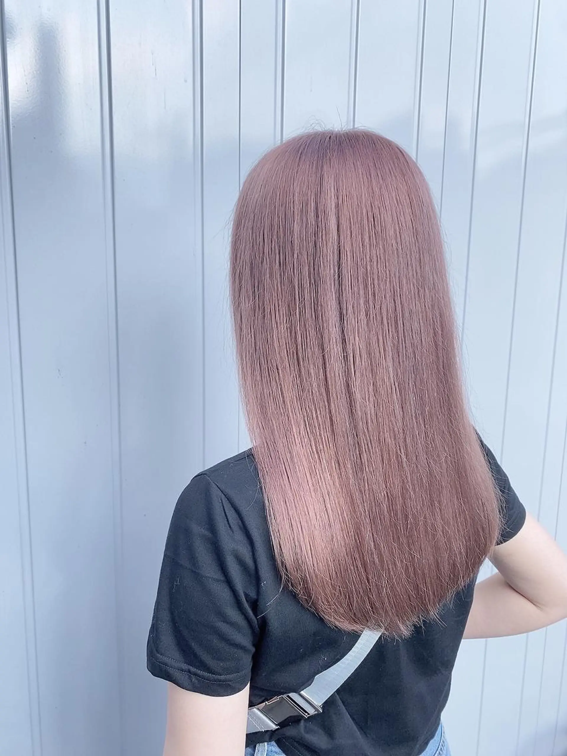 ミディアム カラー ベージュカラー Tina所属・「Tina」一木 智之のヘアスタイル