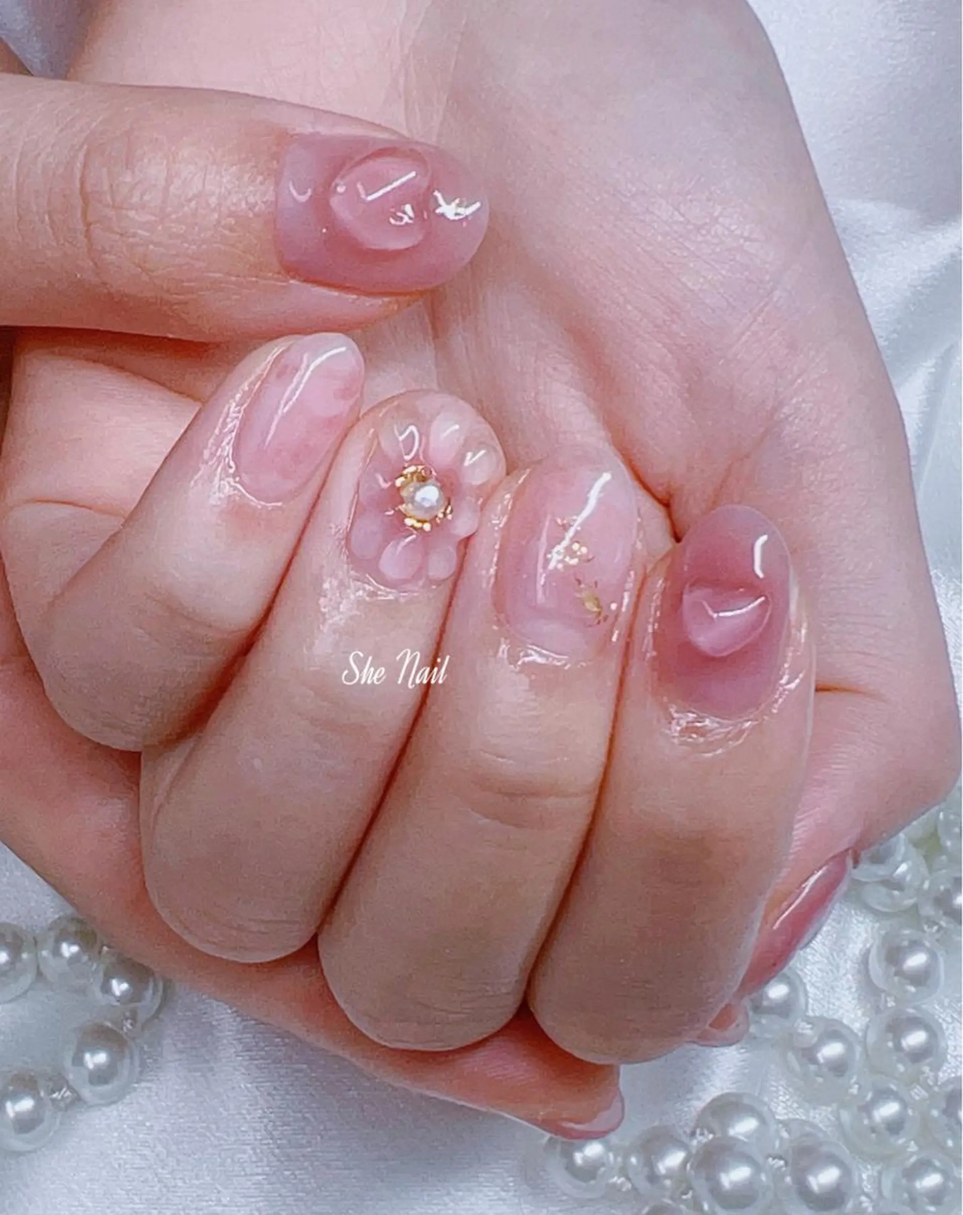 ネイル チークネイル 長さ出し マグネットネイル 持ち込み ニュアンスネイル ハンドネイル She   Nail所属・ISA_ BELLAのネイルデザイン