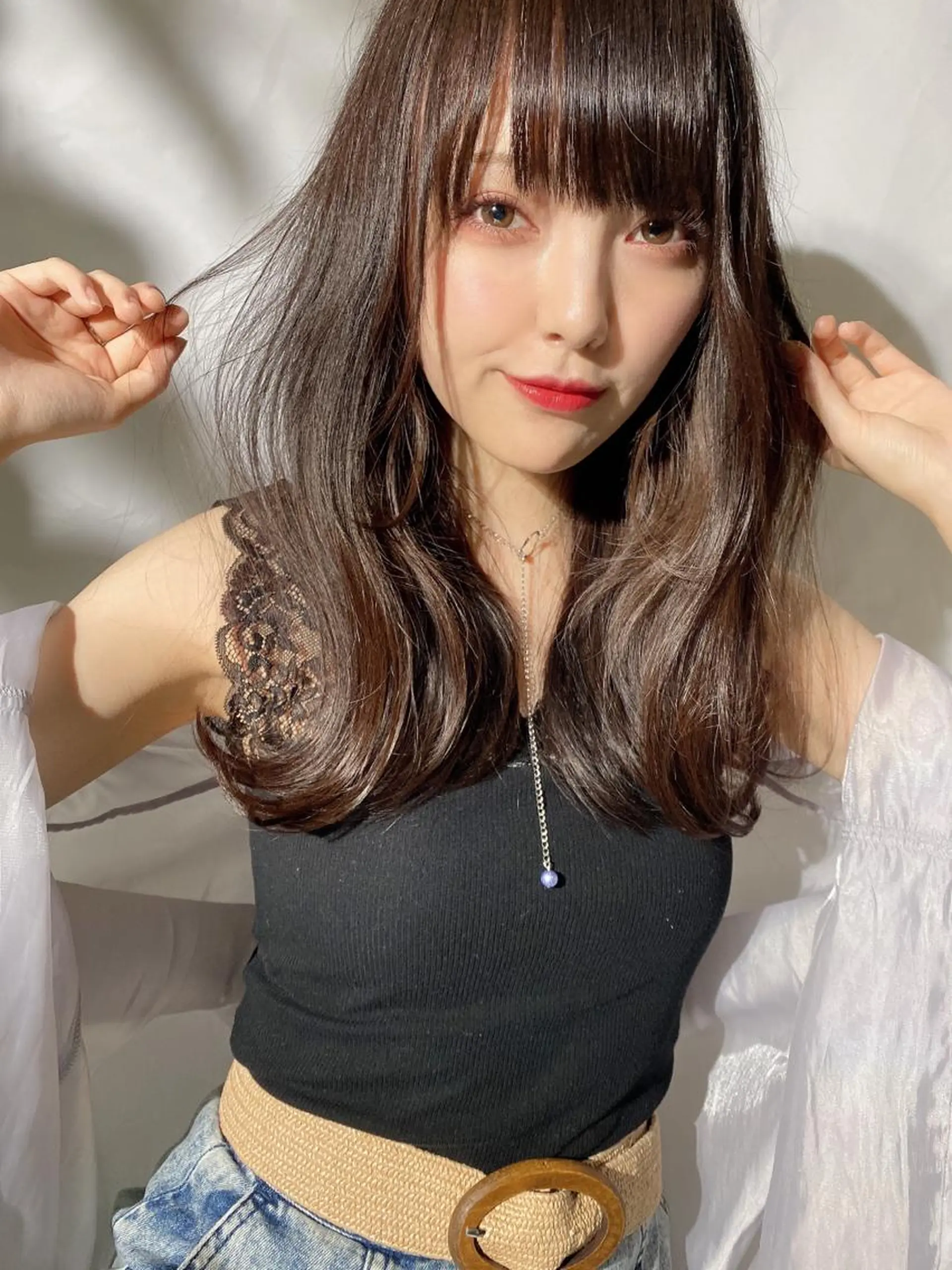 セミロング カラー ブリーチ ケアブリーチ ダブルカラー イヤリングカラー ハイライトカラー カット ヘアカラー トリートメント 新宿✨顔周りカット 韓国ヘア/坂本亜裟海のヘアスタイル