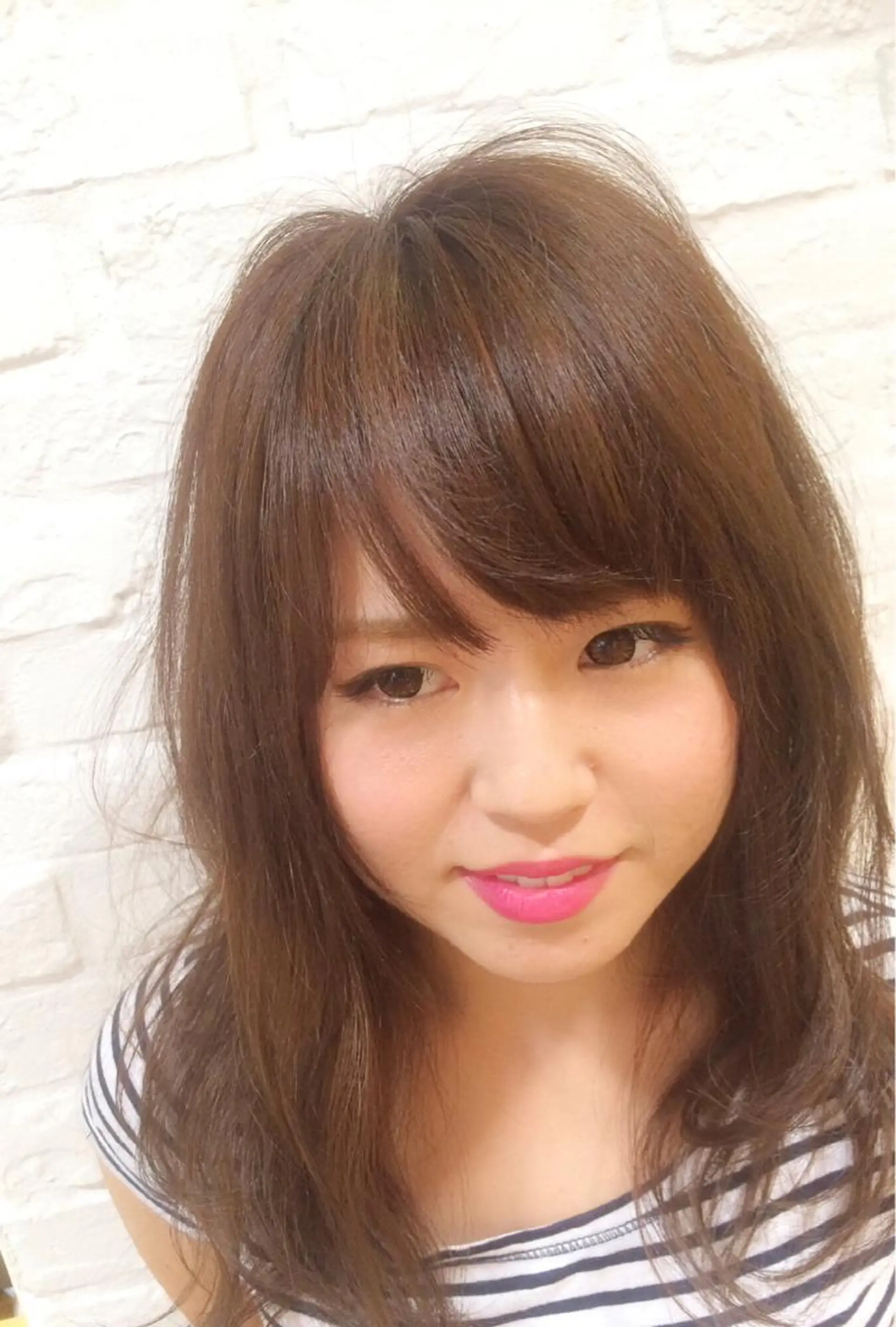 セミロング カラー 内田 芽依子のヘアスタイル