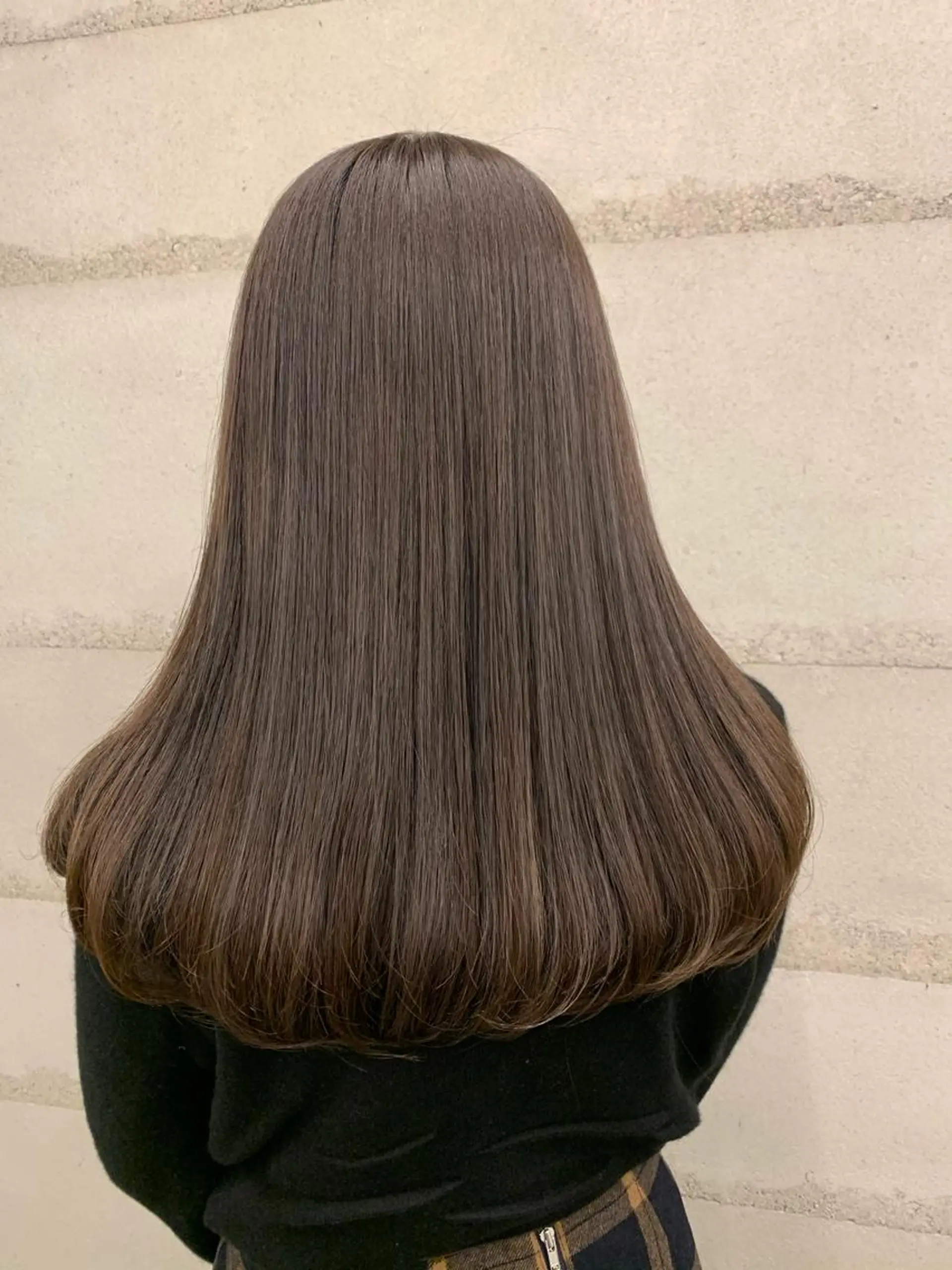 セミロング カラー 透明感/オリーブ/ グレージュ/YUKAのヘアスタイル