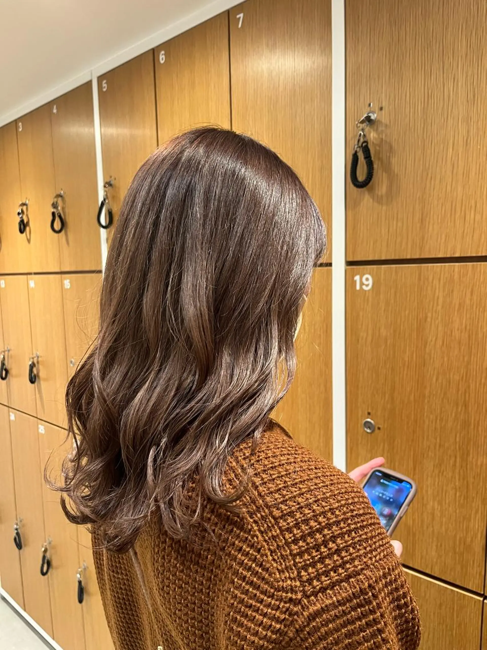 ロング カラー 北潟 春菜のヘアスタイル