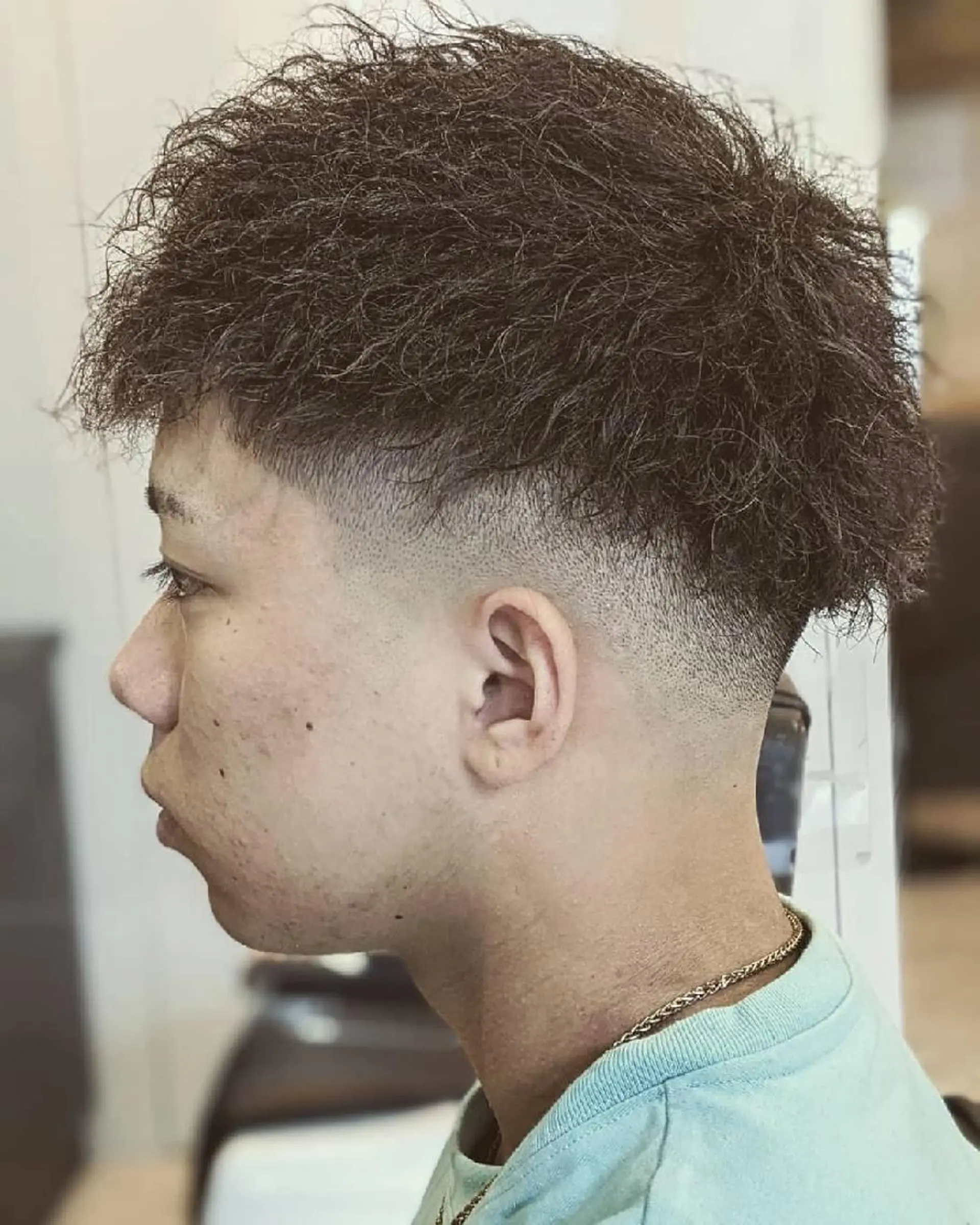 セミロング メンズ フェードカット メンズパーマ スキンフェード セミロングパーマ カット ヘアセット FRANK'SBARBER所属・💈山本  卓士💈のヘアスタイル