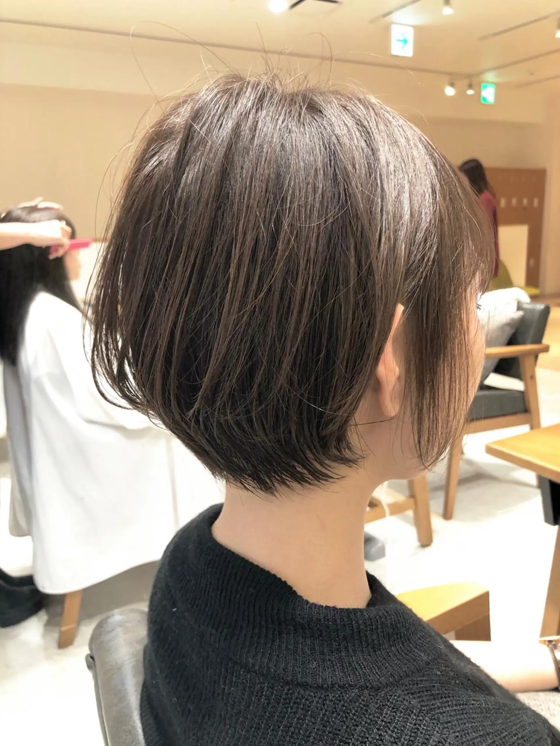 ショート カラー 🌟イメチェン美容師 🌟清水 大輝のヘアスタイル