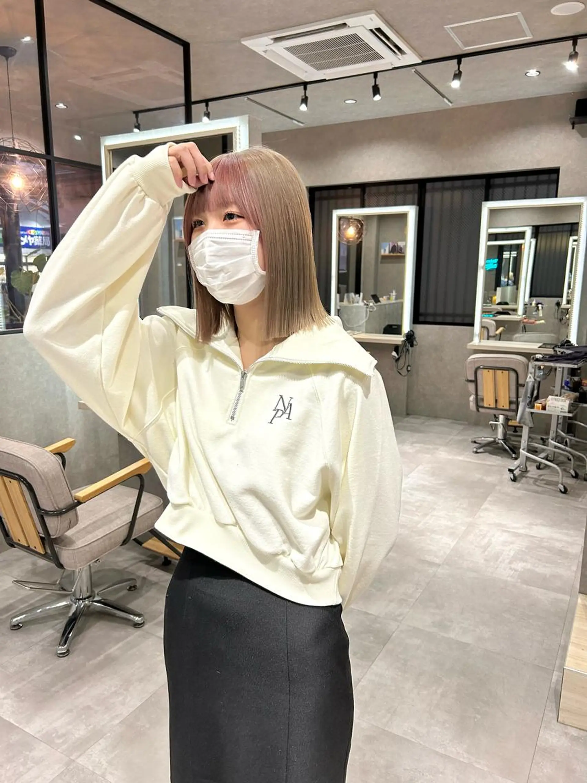 ミディアム カラー カット ヘアカラー トリートメント mood tatemachiのヘアスタイル