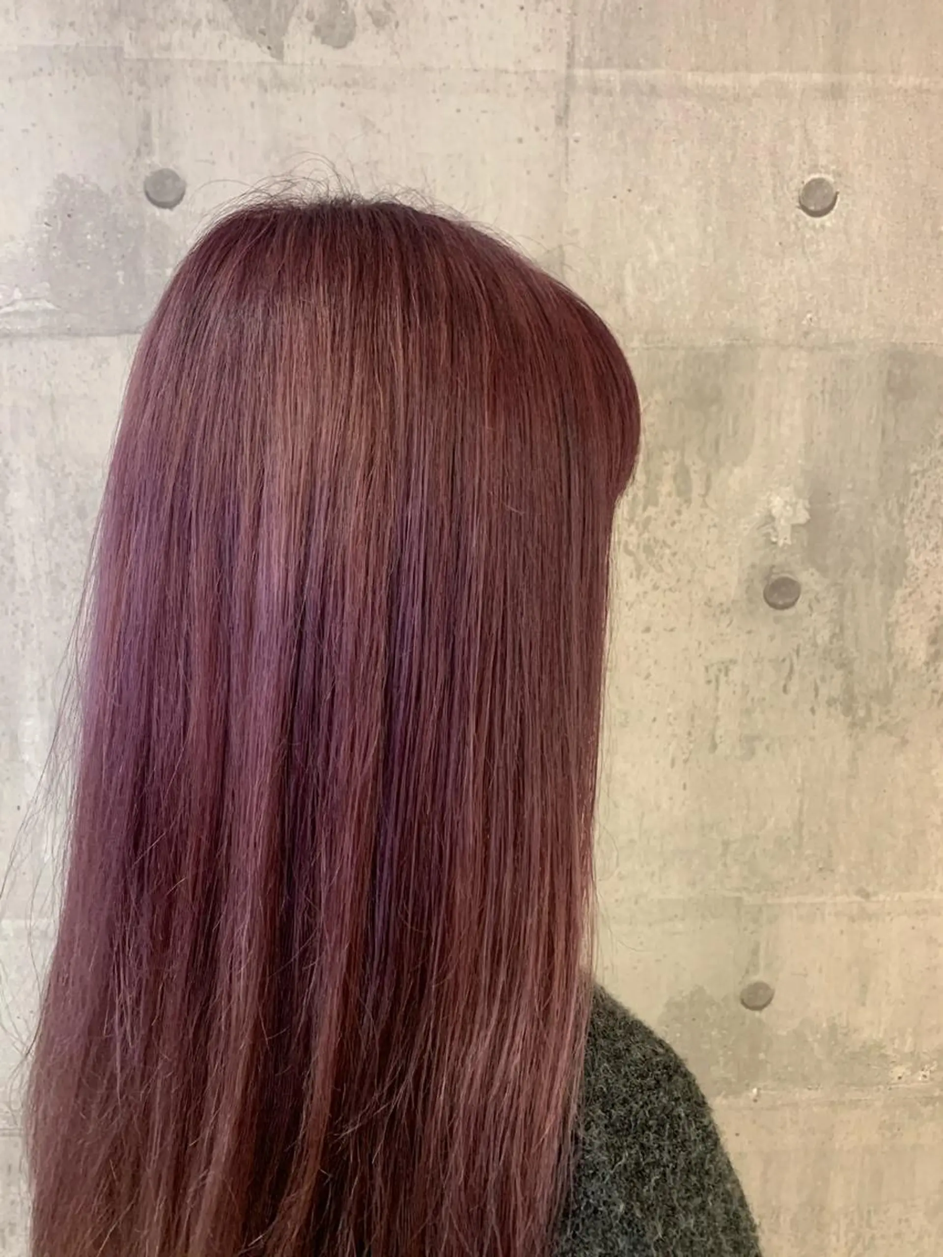 ロング カラー レッドカラー 顔周りレイヤー カット❄️石川瑠青のヘアスタイル