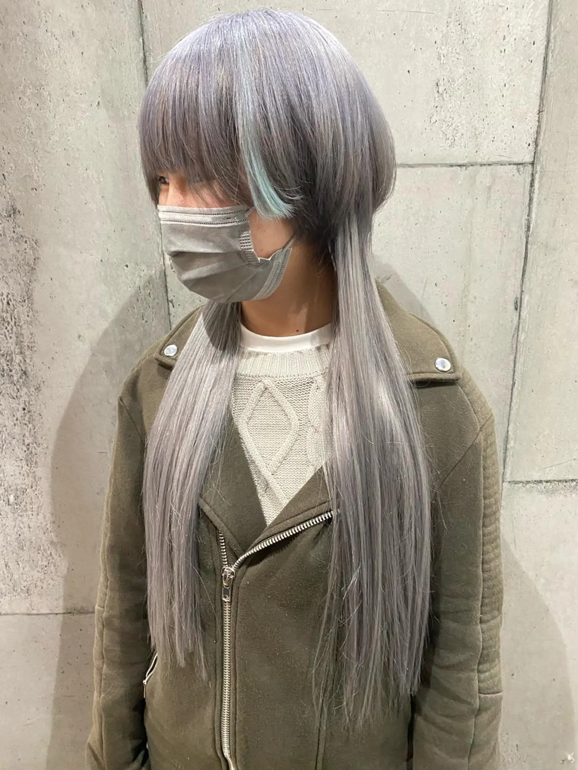 ショート カラー ヘアアレンジ メンズ シールエクステ メンズウルフカット エメラルドグリーン エクステ ウルフカット hair  space Atoz所属・東 寛道のヘアスタイル