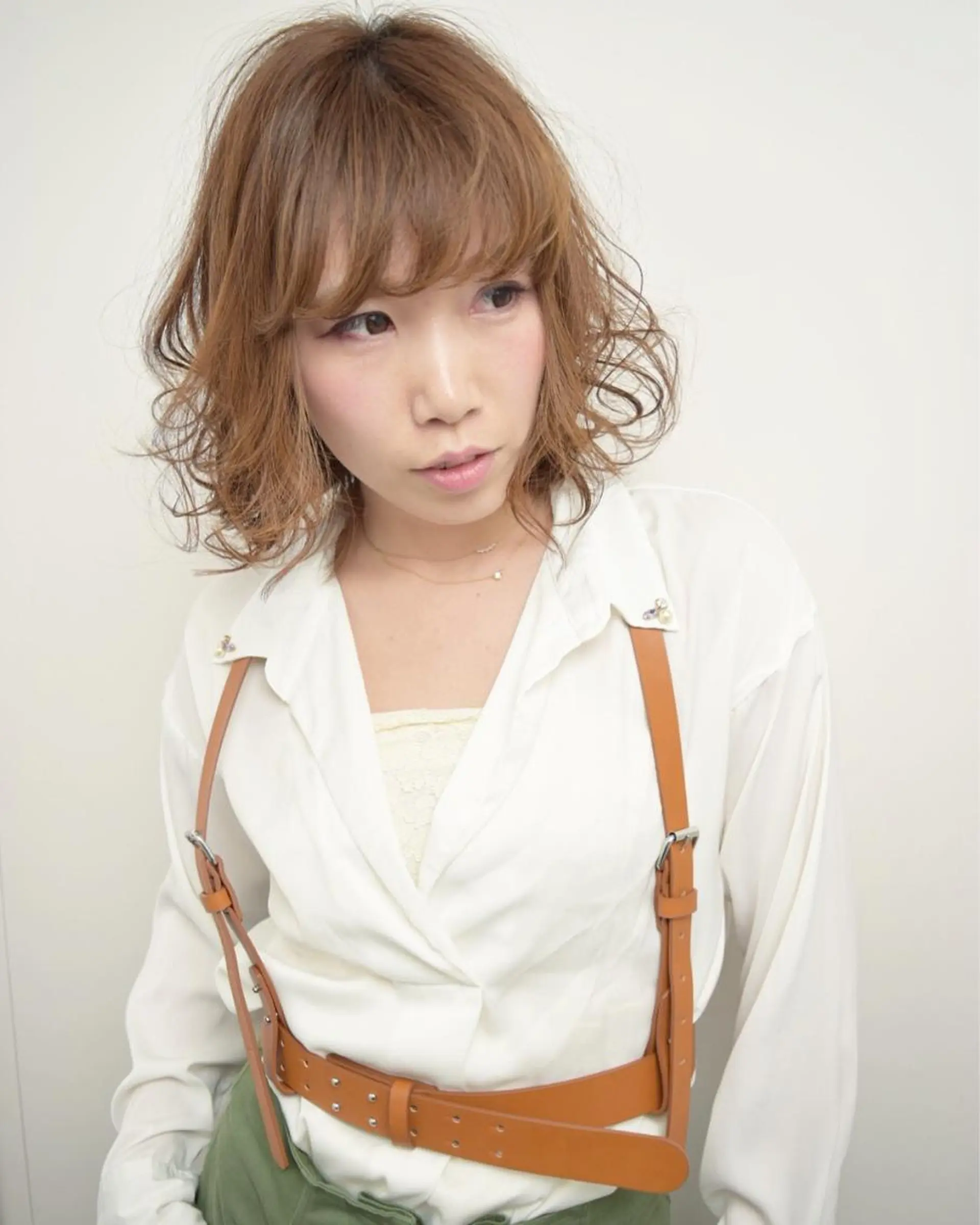 ミディアム カラー パーマ ボブ 外ハネヘア 高橋 隆一のヘアスタイル