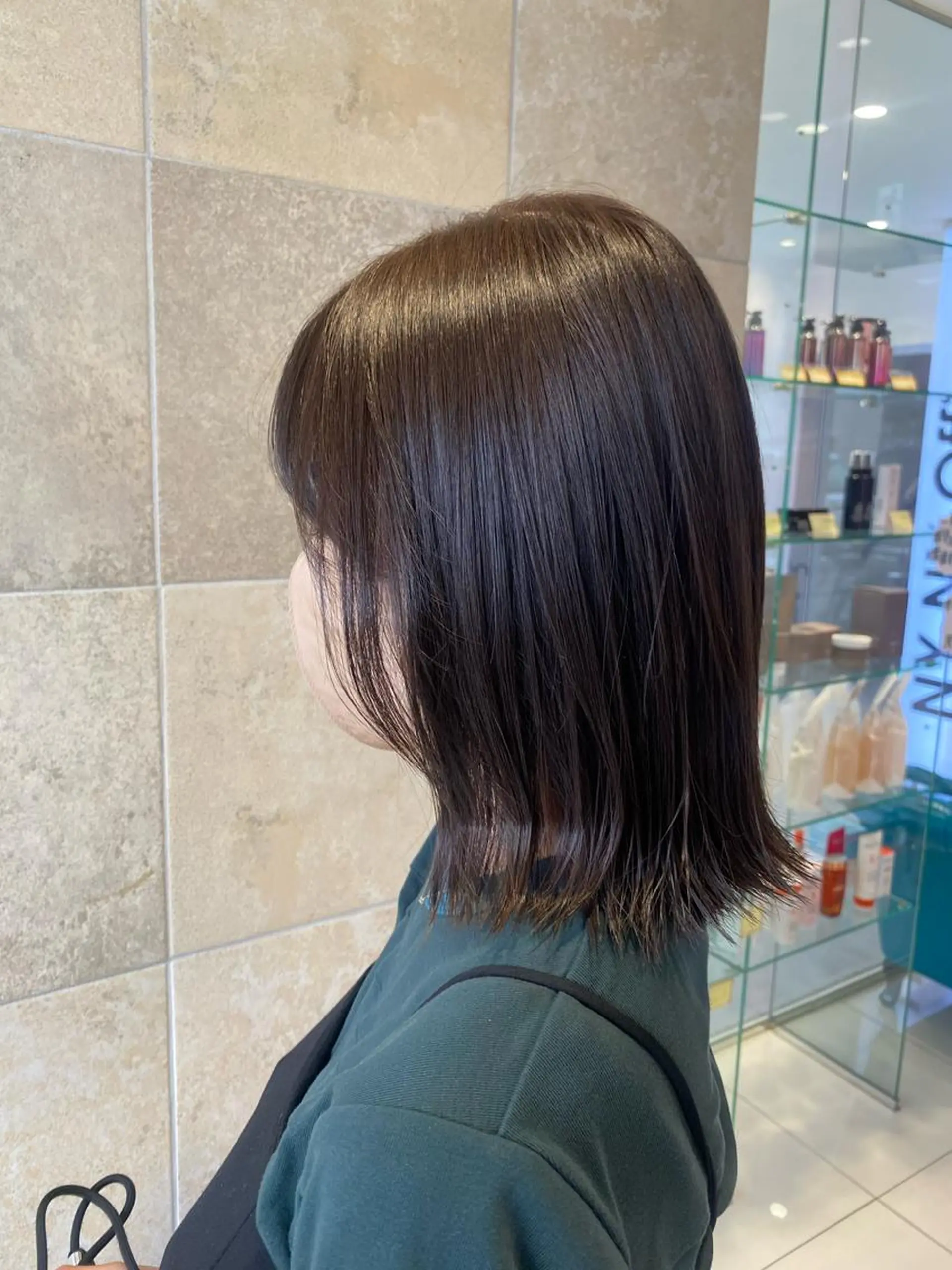 カラー 艶髪/透明感/ 三宅晴香のヘアスタイル