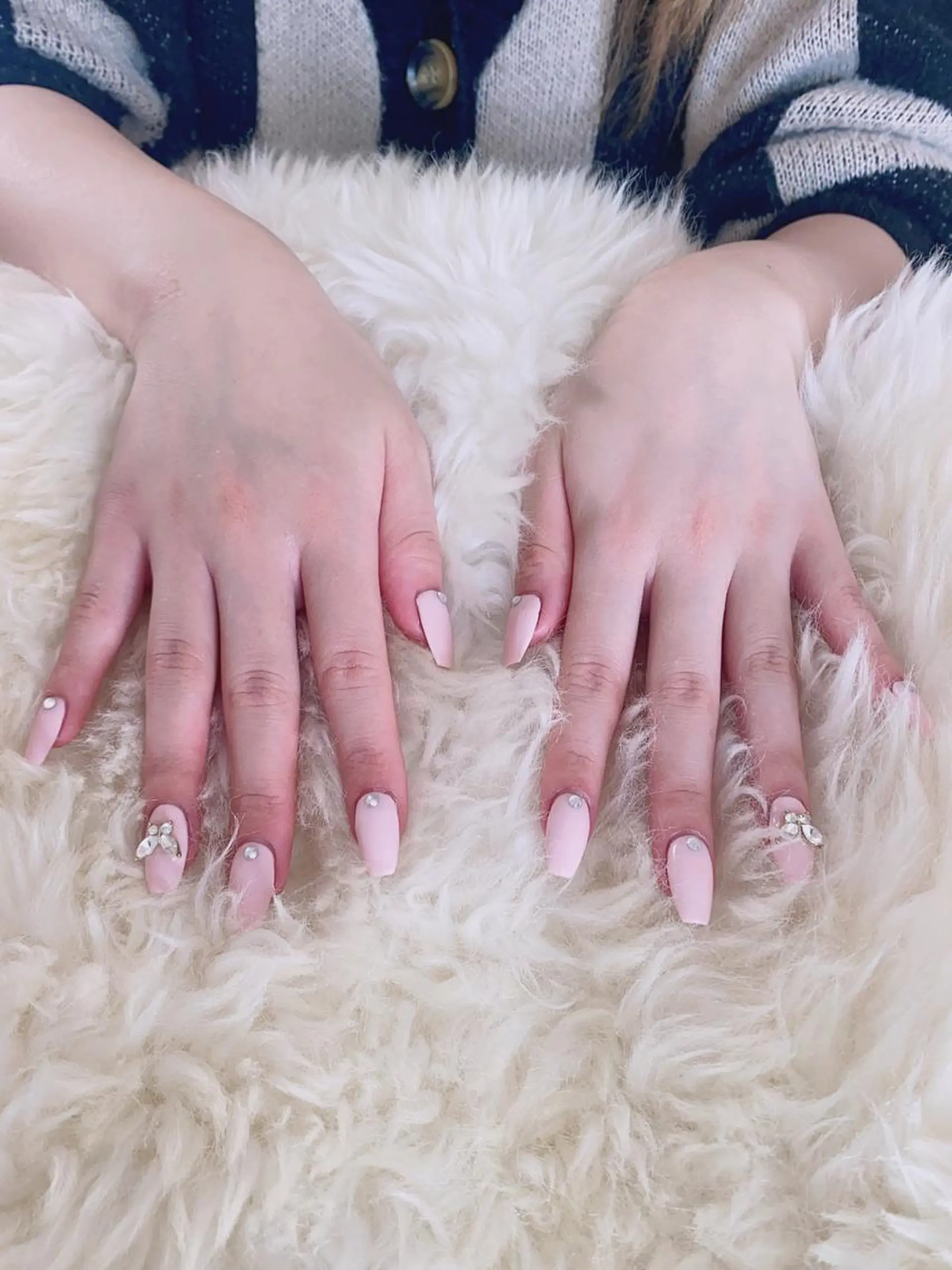 ロング ハンドネイル ハンドケア 💜MIYA nail川崎店のネイルデザイン