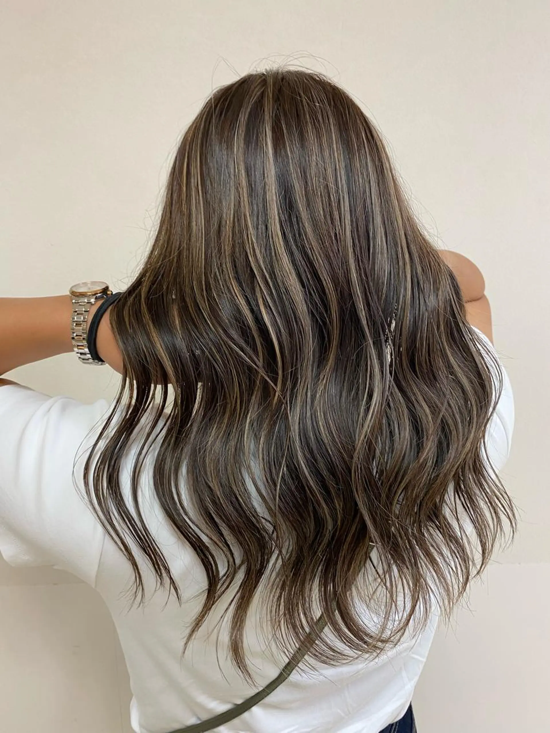 ロング カラー ブリーチ指名No.1 Daikiのヘアスタイル