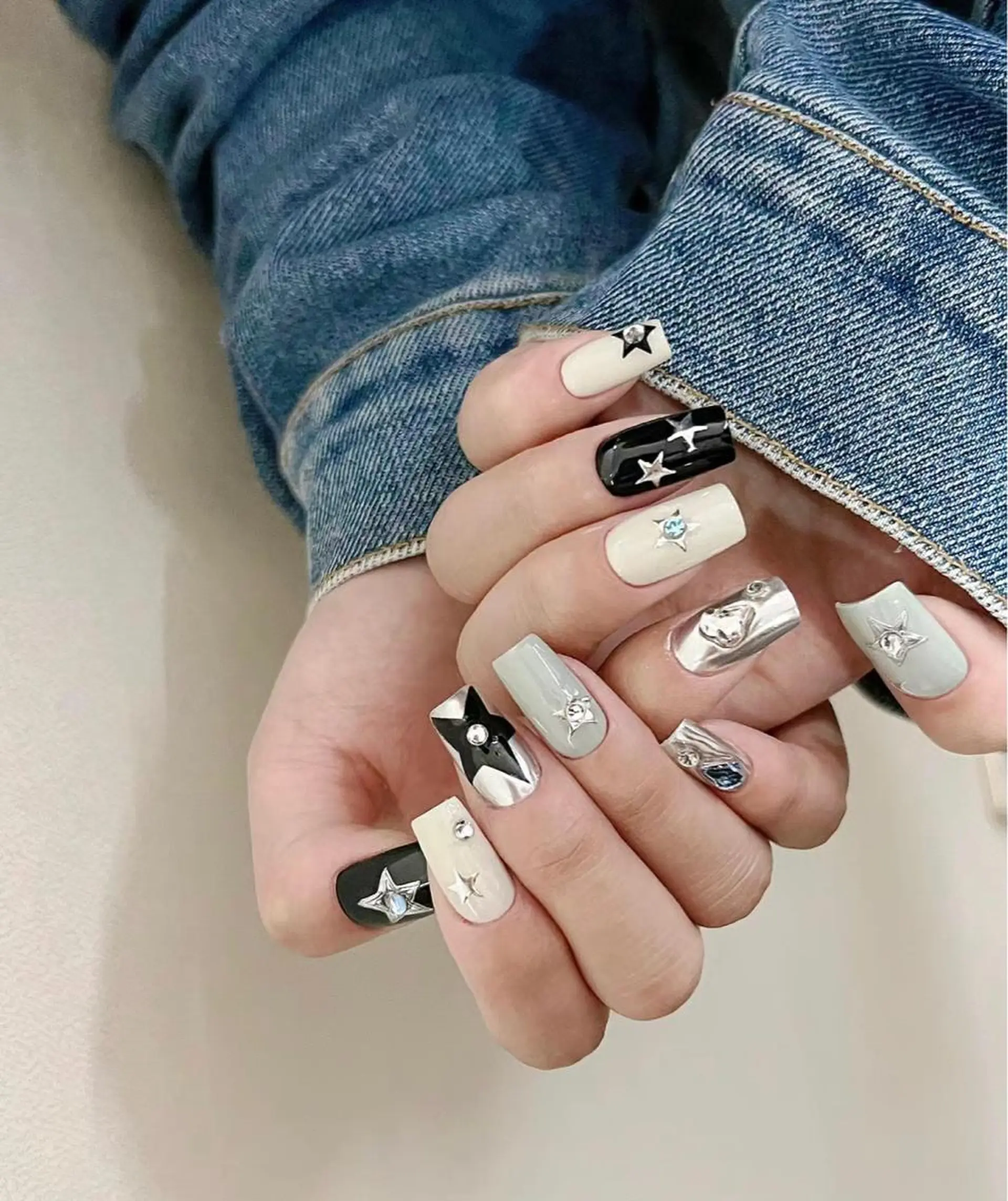 ネイル 水野 小雪のネイルデザイン