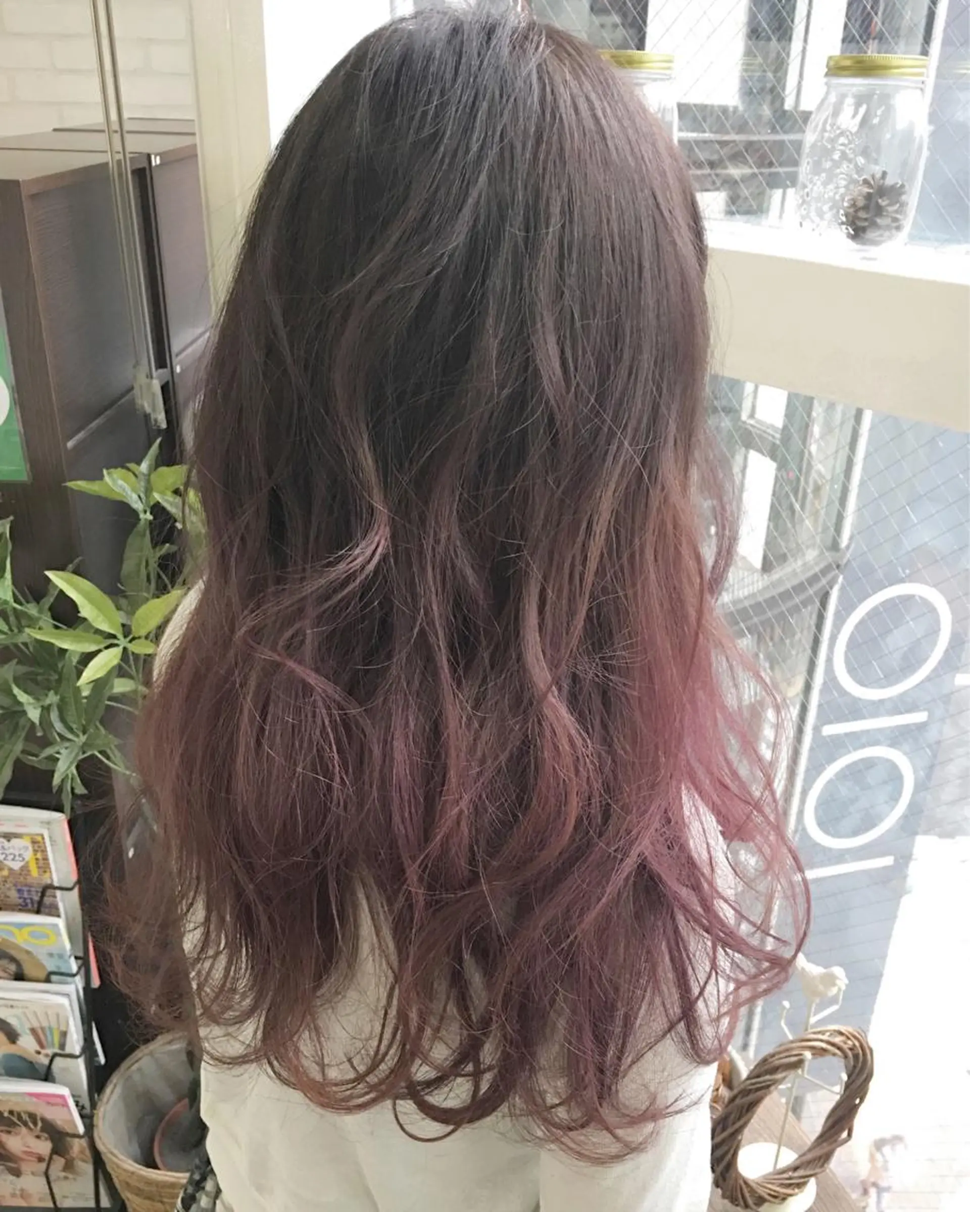 セミロング カラー ヘアアレンジ エクステの神様 ▫️原島ユウヤ▫️のヘアスタイル