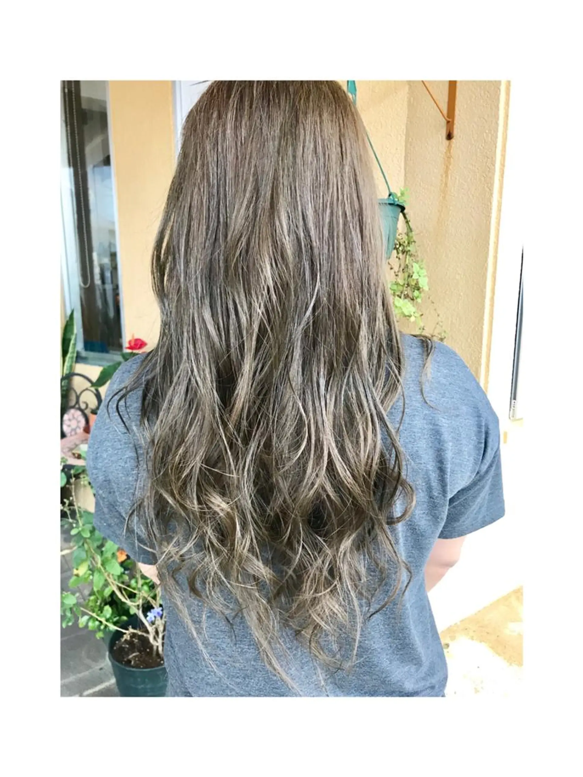 ロング カラー hair works raptureのヘアスタイル