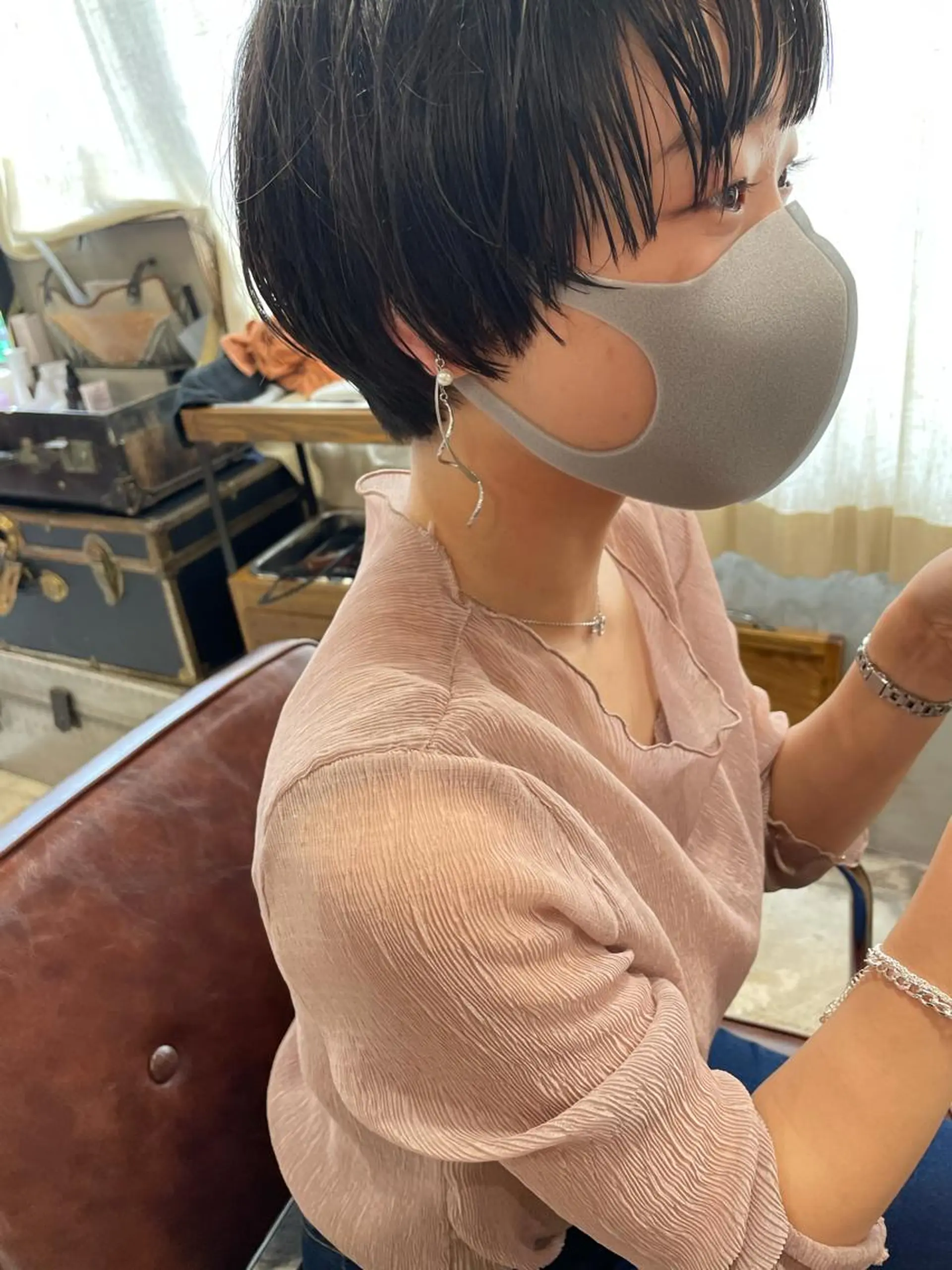 ショート カット さの あやねのヘアスタイル