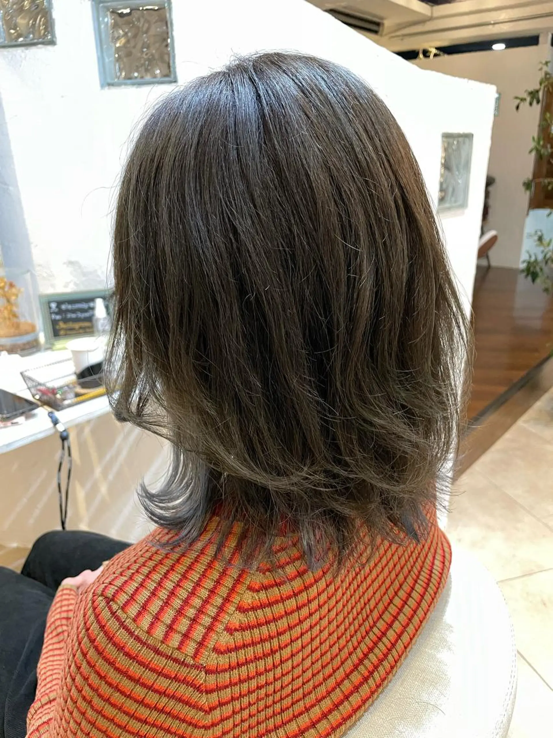 ミディアム カラー レイヤーカット あしかが ゆいとのヘアスタイル