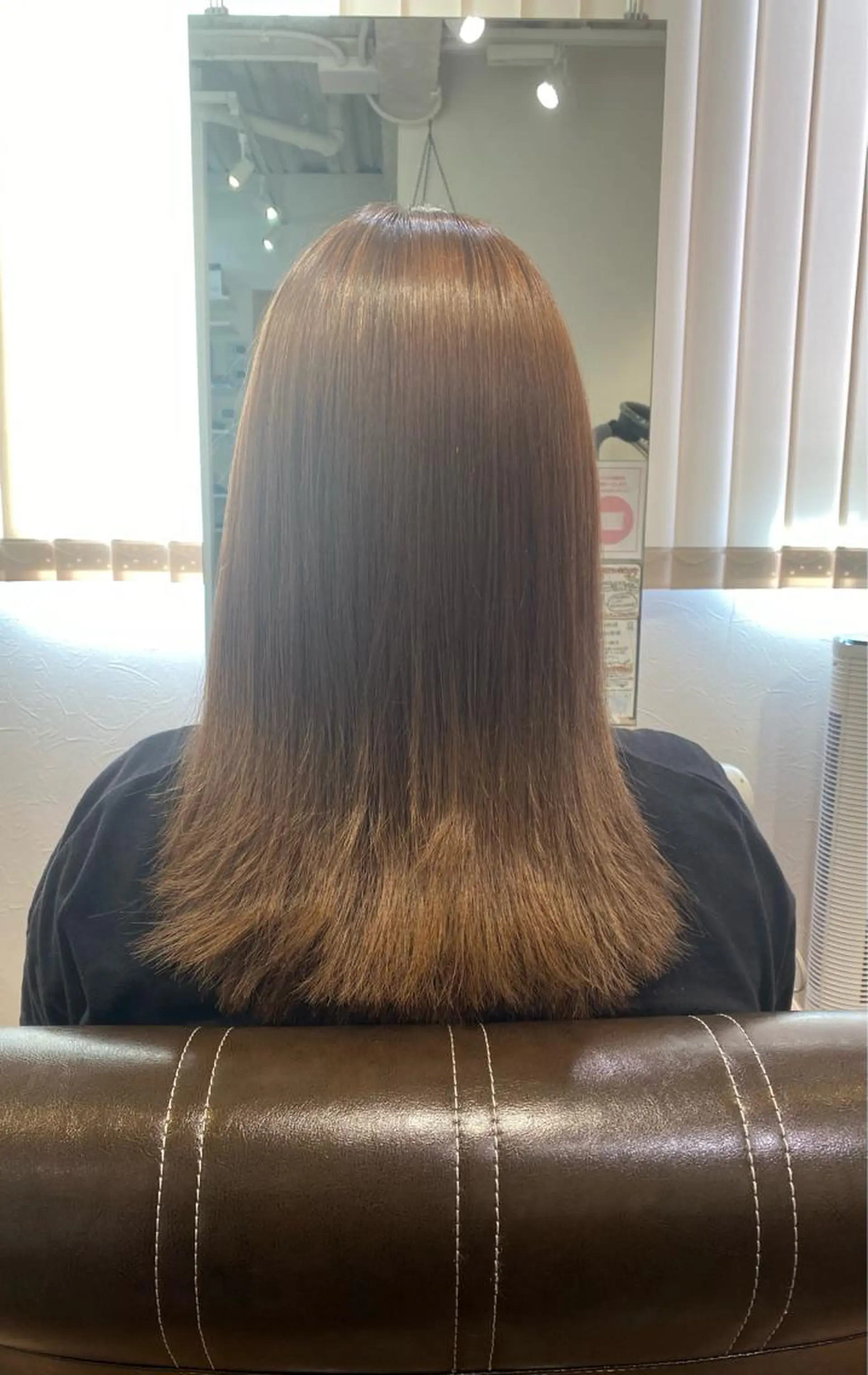 セミロング カラー ベージュカラー ブラウンカラー hair trees所属・trife美容師 KAZUMIのヘアスタイル