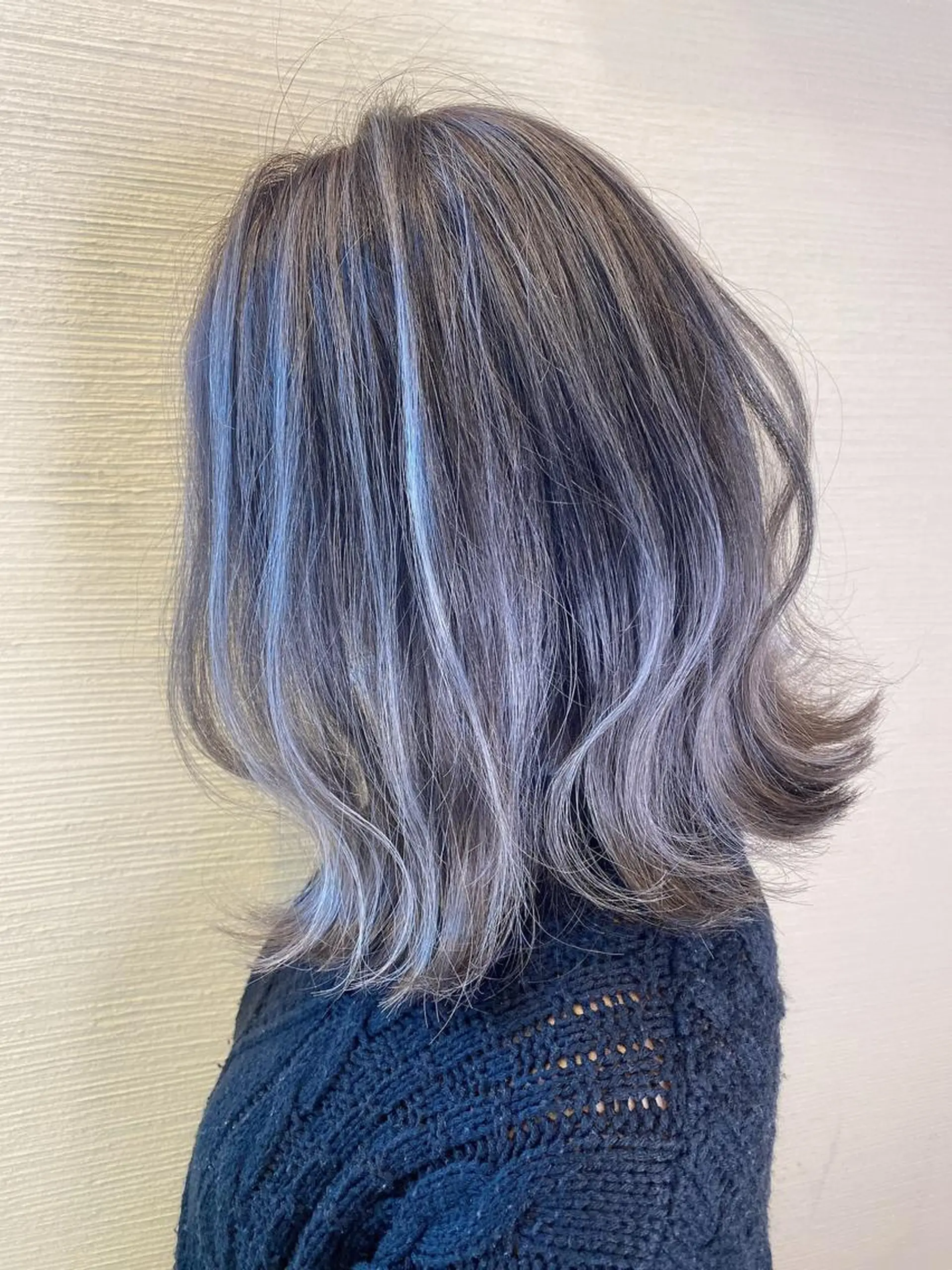 ミディアム ハイライト カット ヘアカラー 小塚 和眞のヘアスタイル