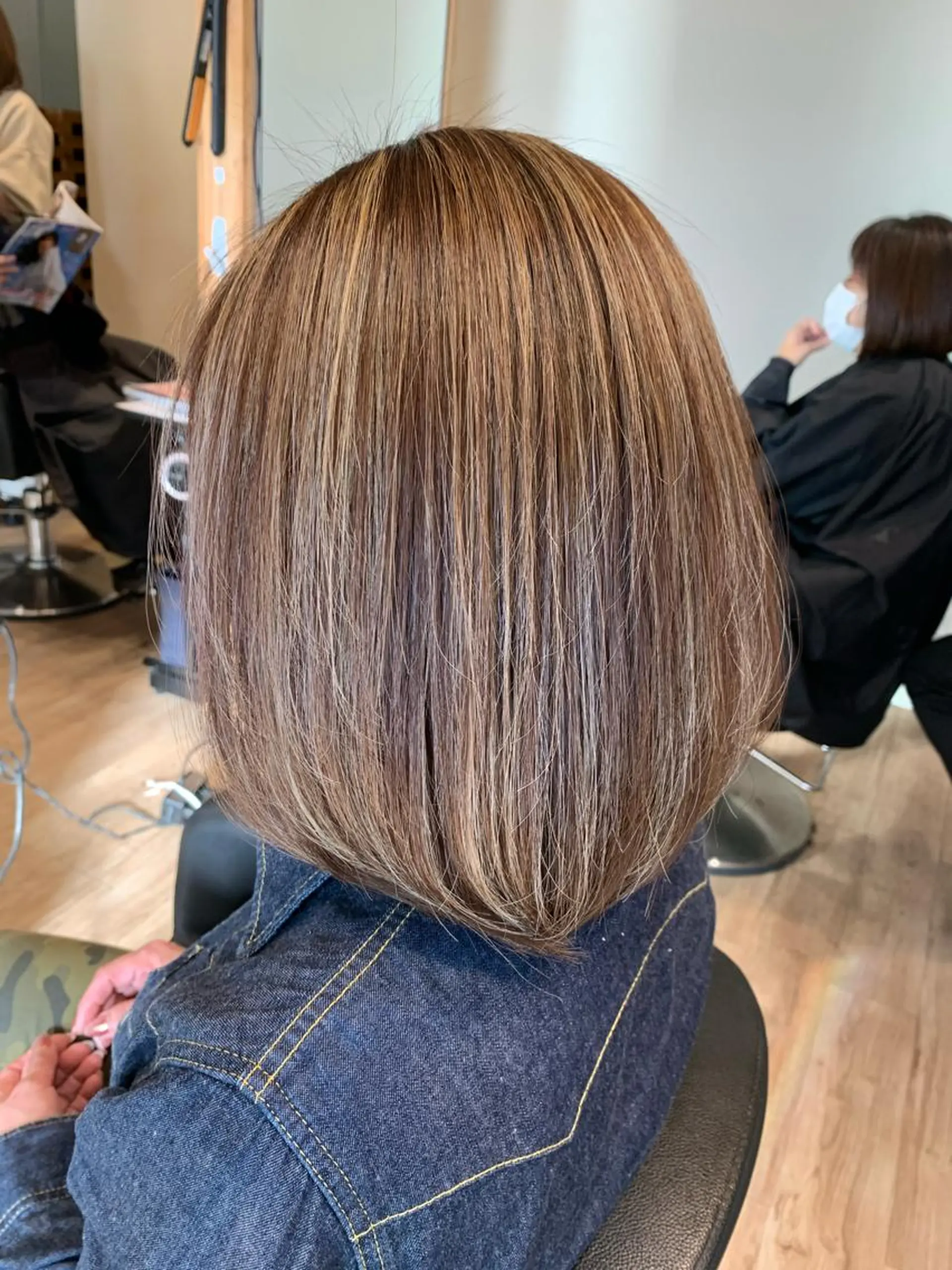 ショート カラー バレイヤージュ ハイライトカラー ハイライト レイヤーカット ヘアカラー 大久保 隆蔵のヘアスタイル