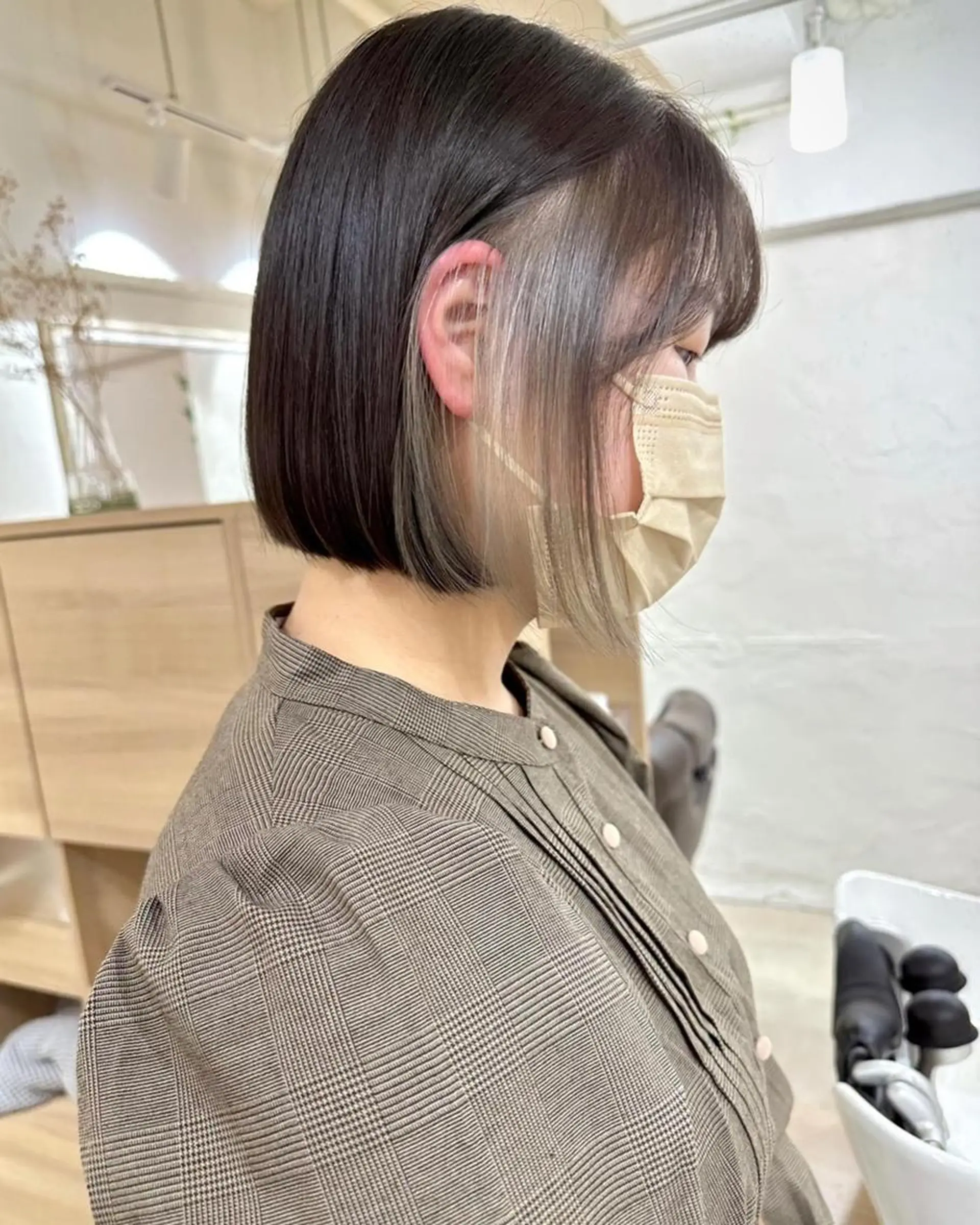 ショート カラー パーマ 切りっぱなしボブ 前下がりボブ ショートボブ 黒髪 イヤリングカラー カット ヘアカラー トリートメント 銀座No.1髪質改善 縮毛矯正/本木のヘアスタイル