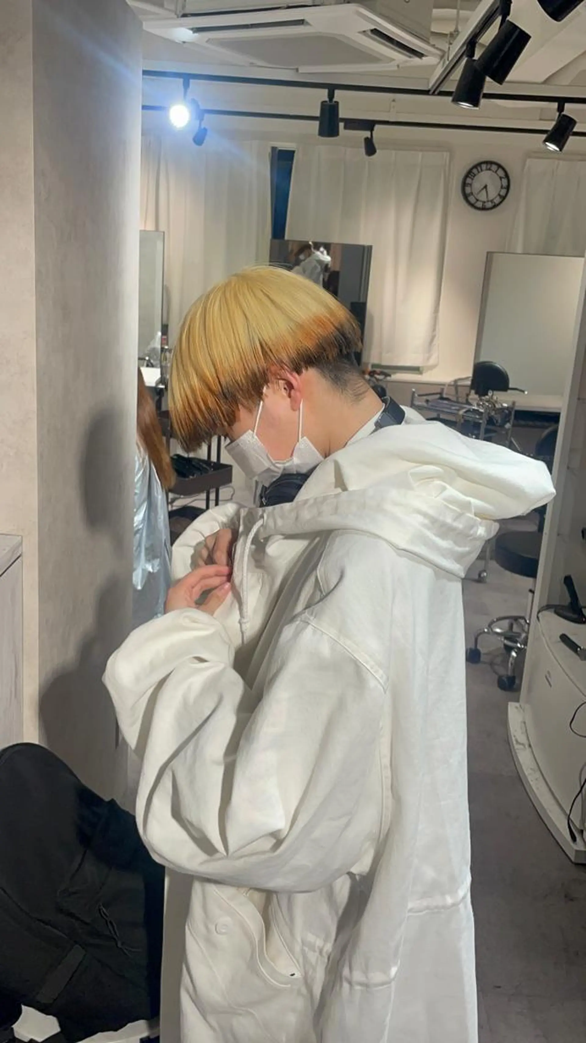 カラー 🇰🇷ハイトーン× 韓国レイヤー레이어드のヘアスタイル