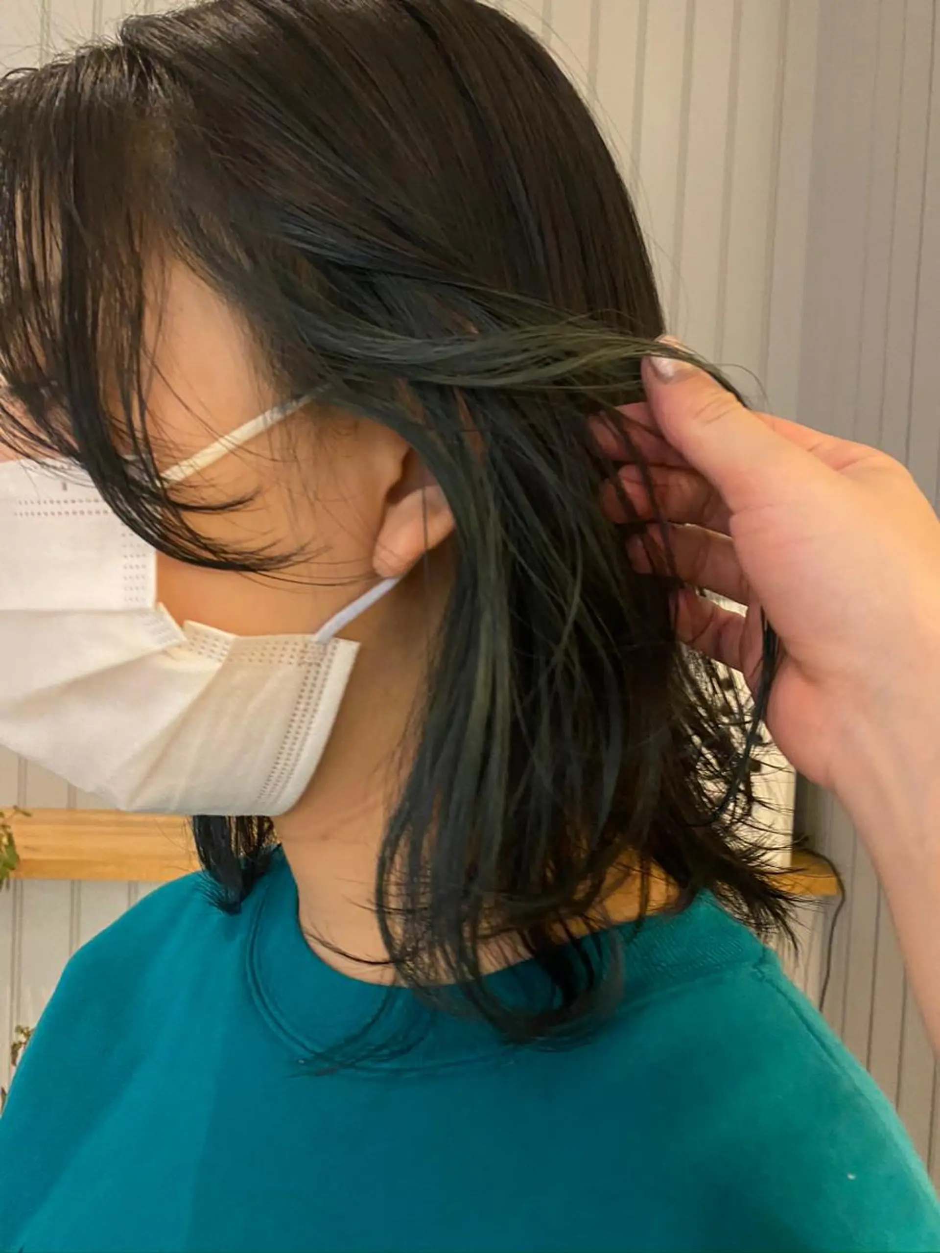 ミディアム カラー niu所属・加藤 真由のヘアスタイル