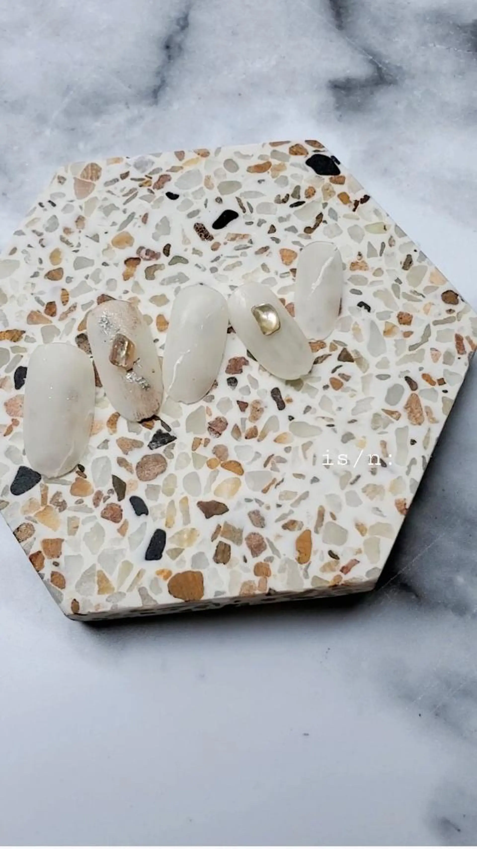 ネイル マットネイル ニュアンスネイル ハンドネイル 店長 佐藤のネイルデザイン