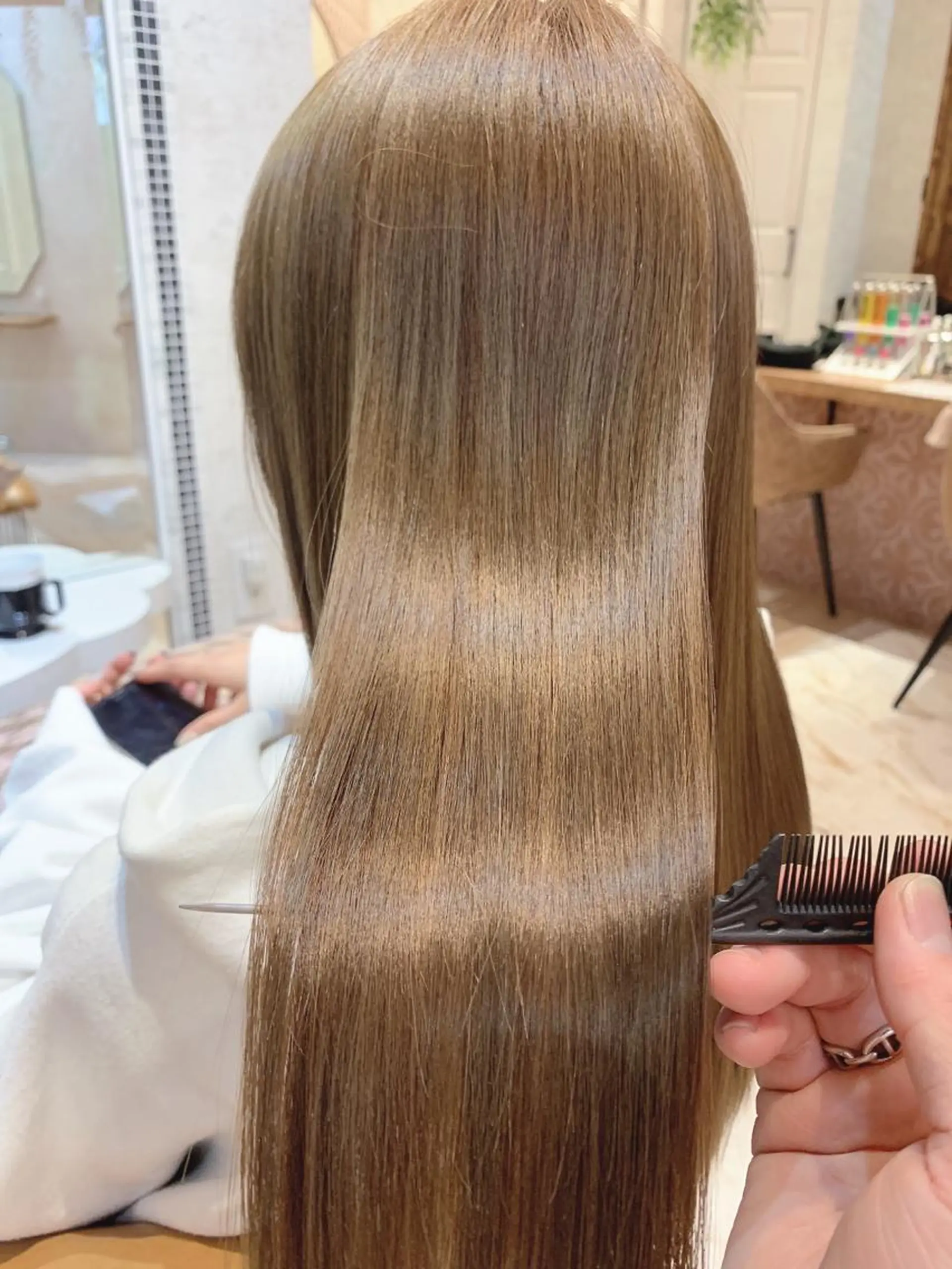 セミロング トリートメント ボンドストーリーノヴァ所属・縮毛矯正・髪質改善 ❣️三浦正也のヘアスタイル