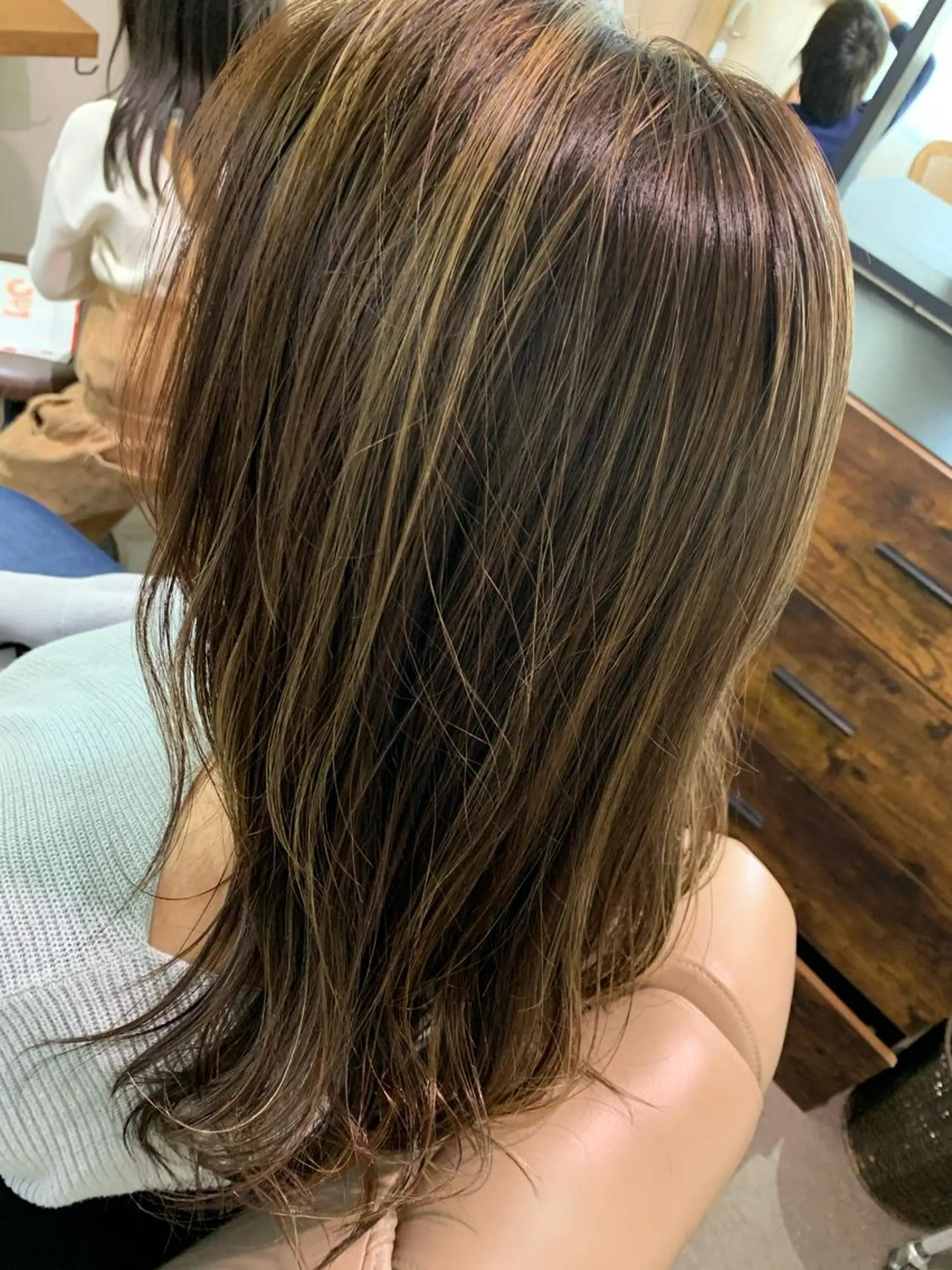 ミディアム カラー ヘアアレンジ 指名支持率NO.1 スタイリストのヘアスタイル