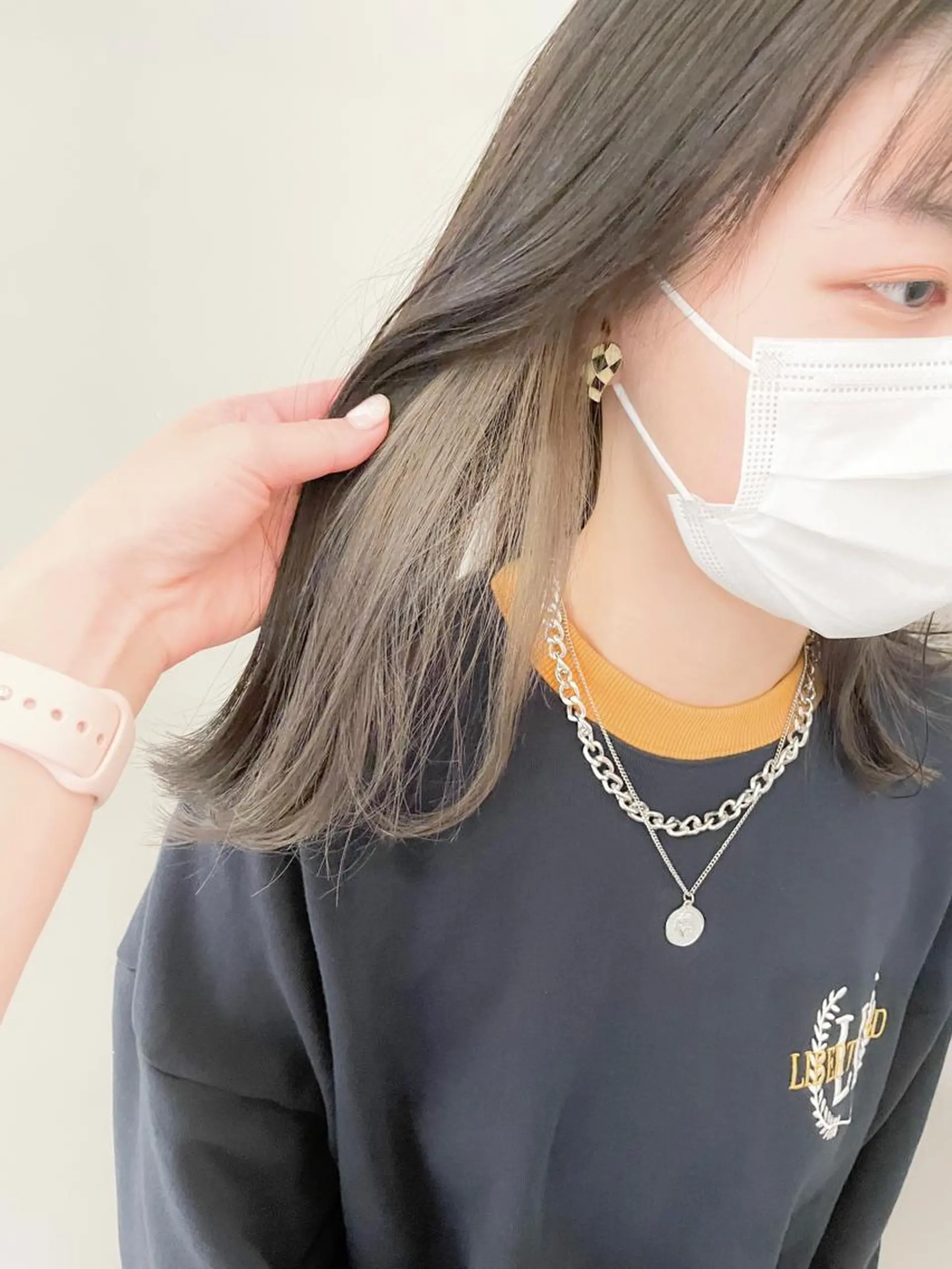 セミロング カラー ブリーチ グレージュ インナーカラー 切りっぱなしロブ ヘアカラー ✨カラー支持No.1 🧸ワキ カナコ🧸のヘアスタイル