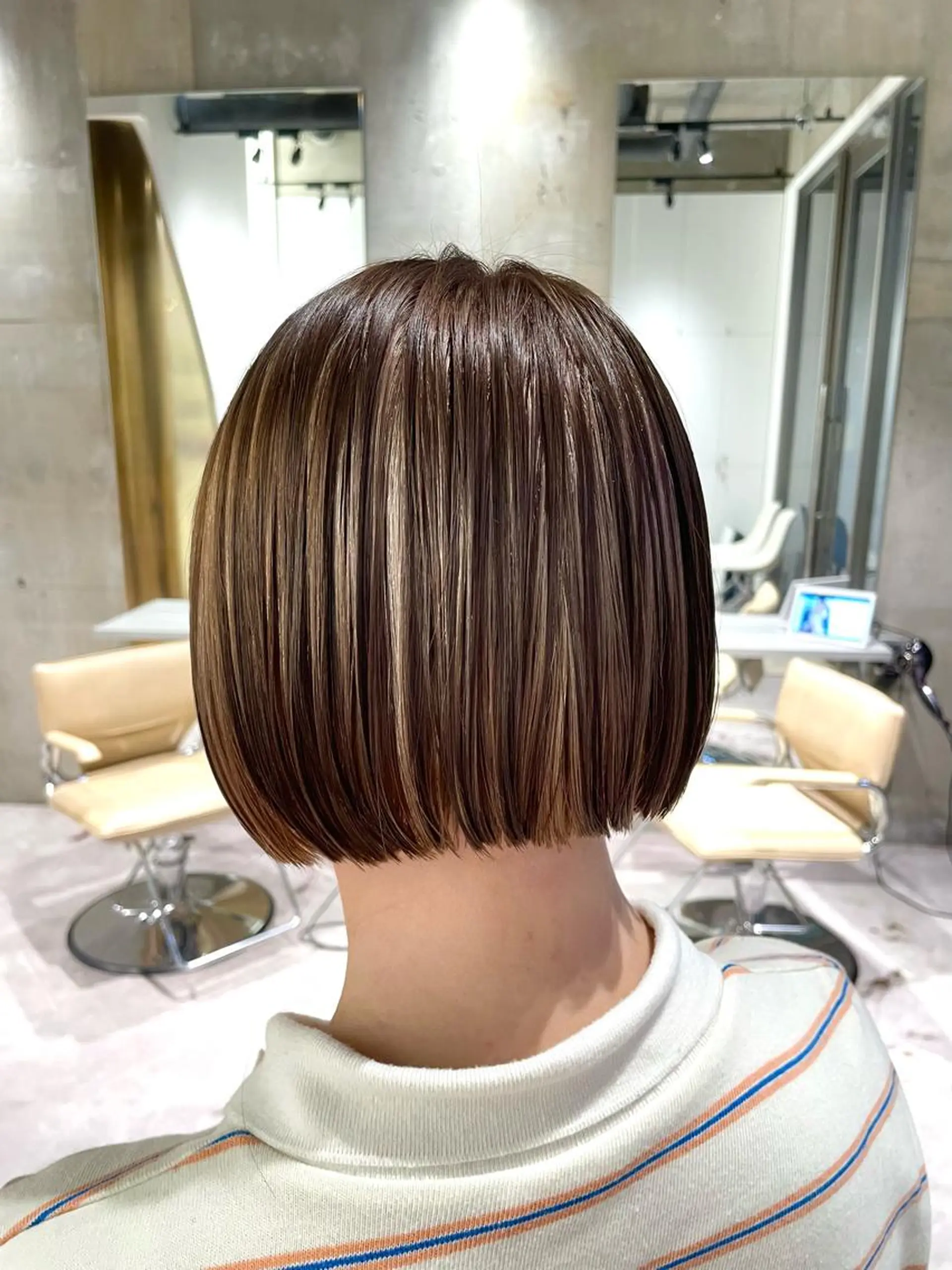 ショート カラー 美髪矯正/ハイトーン 🪸🩰ヒナコのヘアスタイル