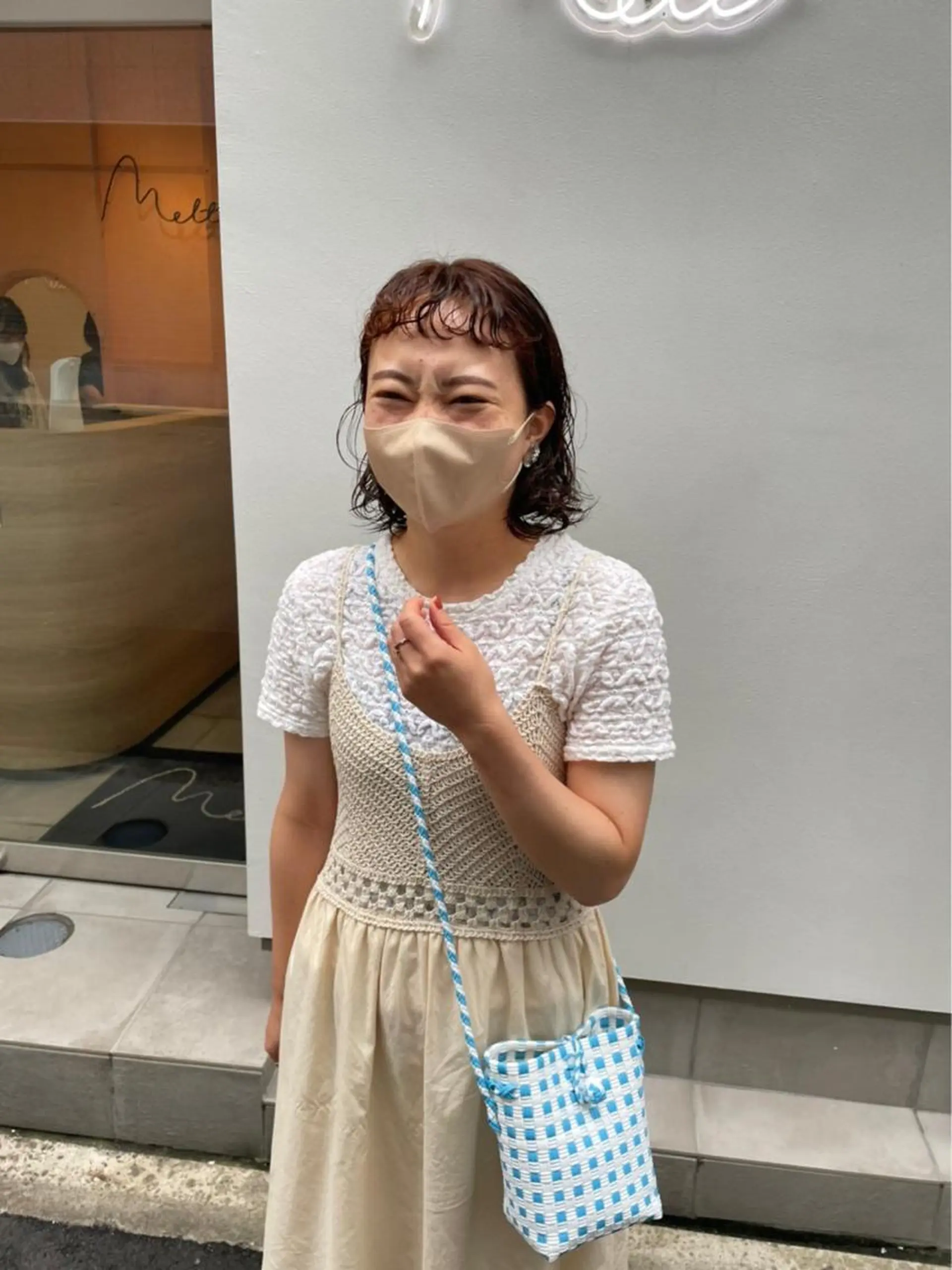 ミディアム パーマ 上平 綾菜のヘアスタイル