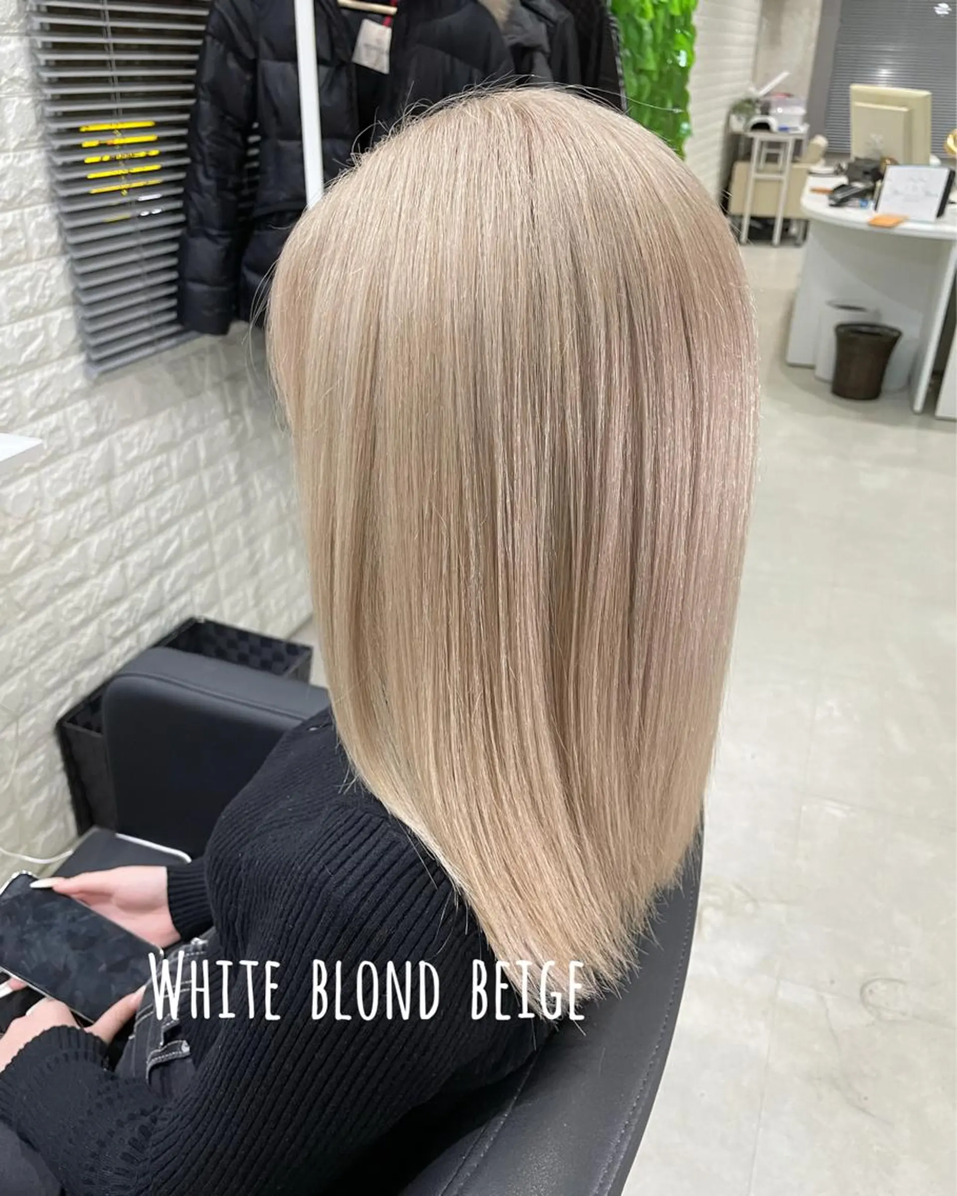 ミディアム カラー ベージュカラー ブリーチ ブロンド ブロンドベージュ ケアブリーチ ヘアカラー トリートメント Nino（ニーノ）所属・にしき さんのヘアスタイル