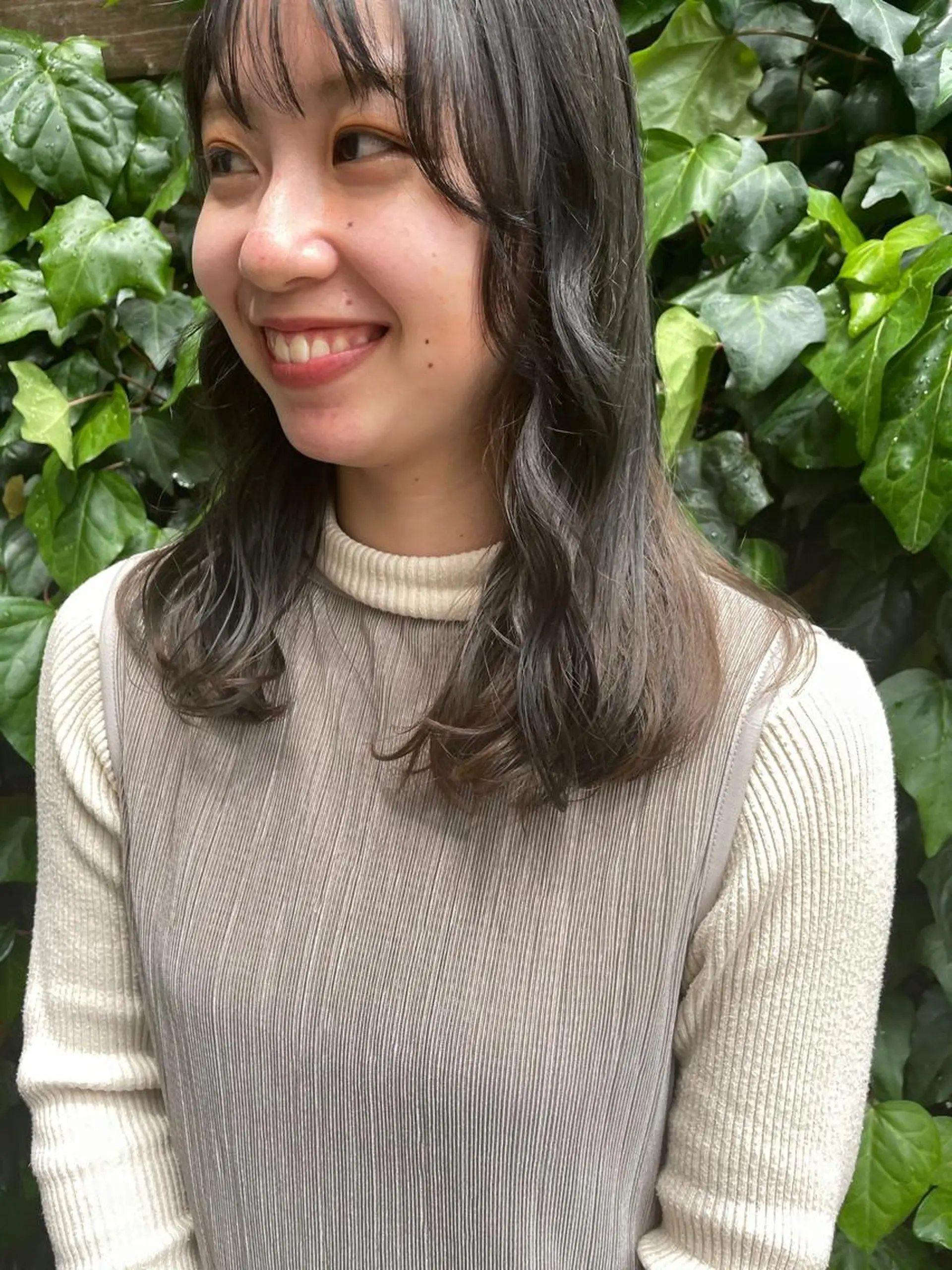 セミロング レイヤーカット/ 透明感カラーmikuのヘアスタイル