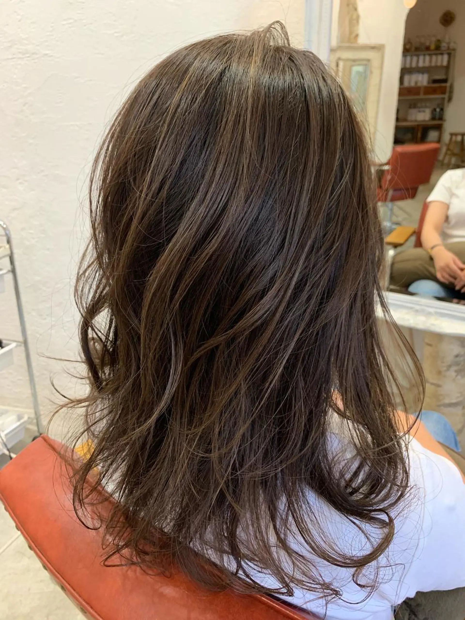 セミロング カラー fio マナミのヘアスタイル