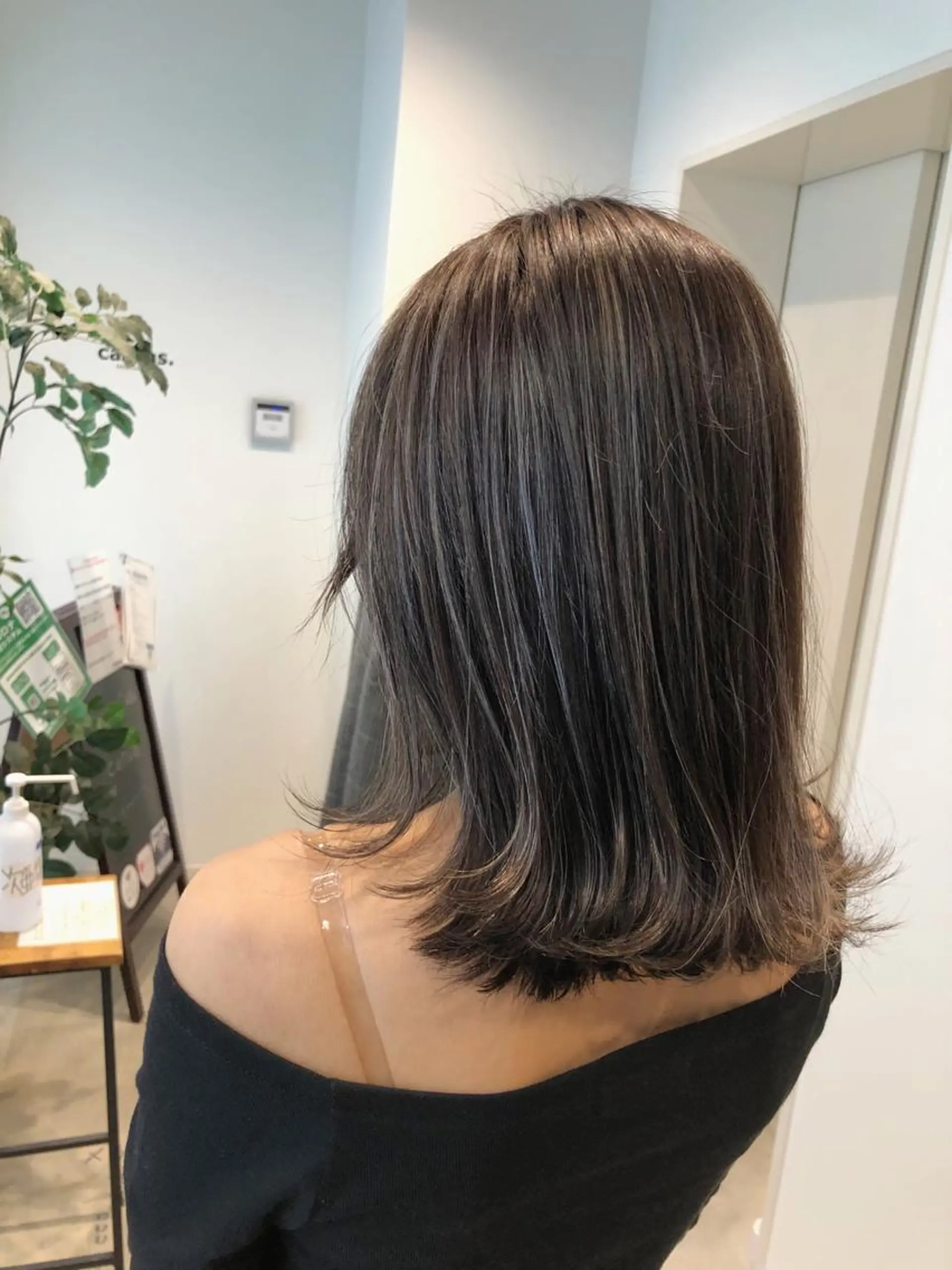 ミディアム ハイライト 外ハネヘア ✨上品可愛い 垢抜けカラー/後藤✨のヘアスタイル