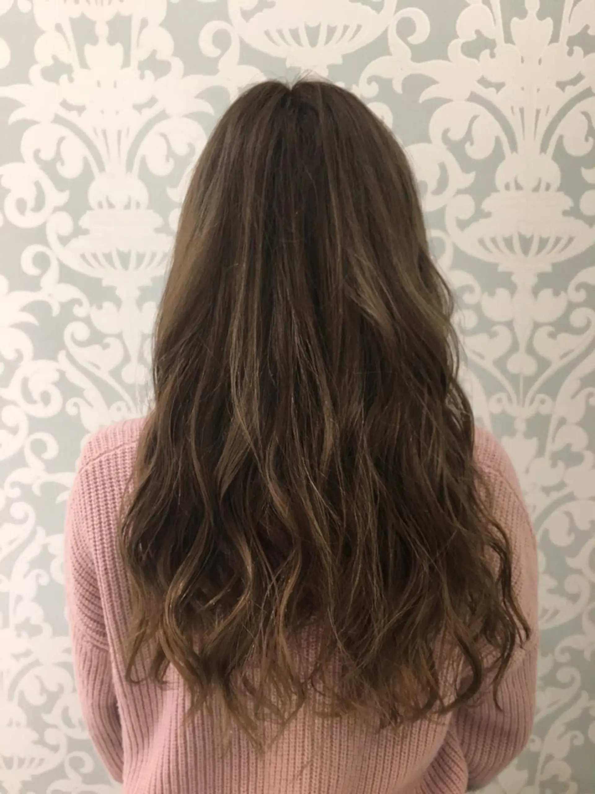 ロング カラー 鍵山 千秋のヘアスタイル