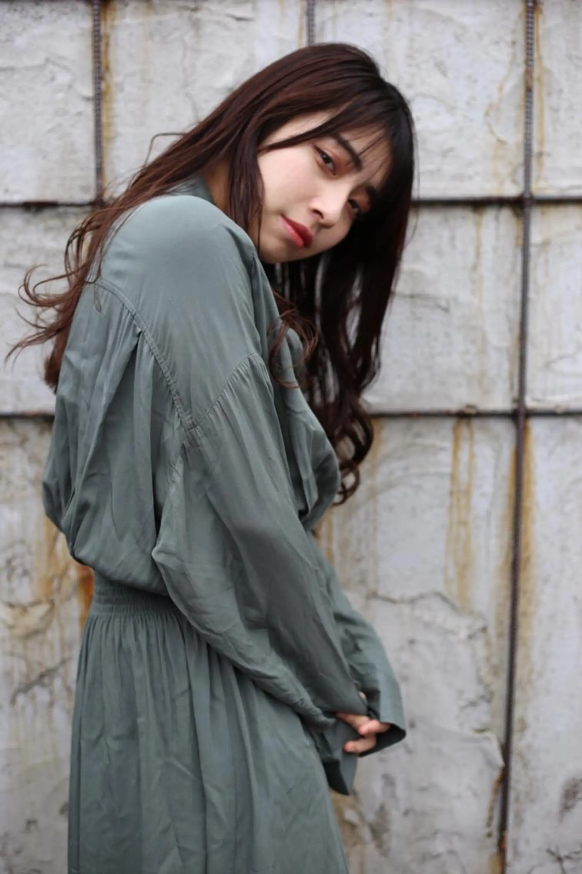 ロング 岩渕 由里香のヘアスタイル